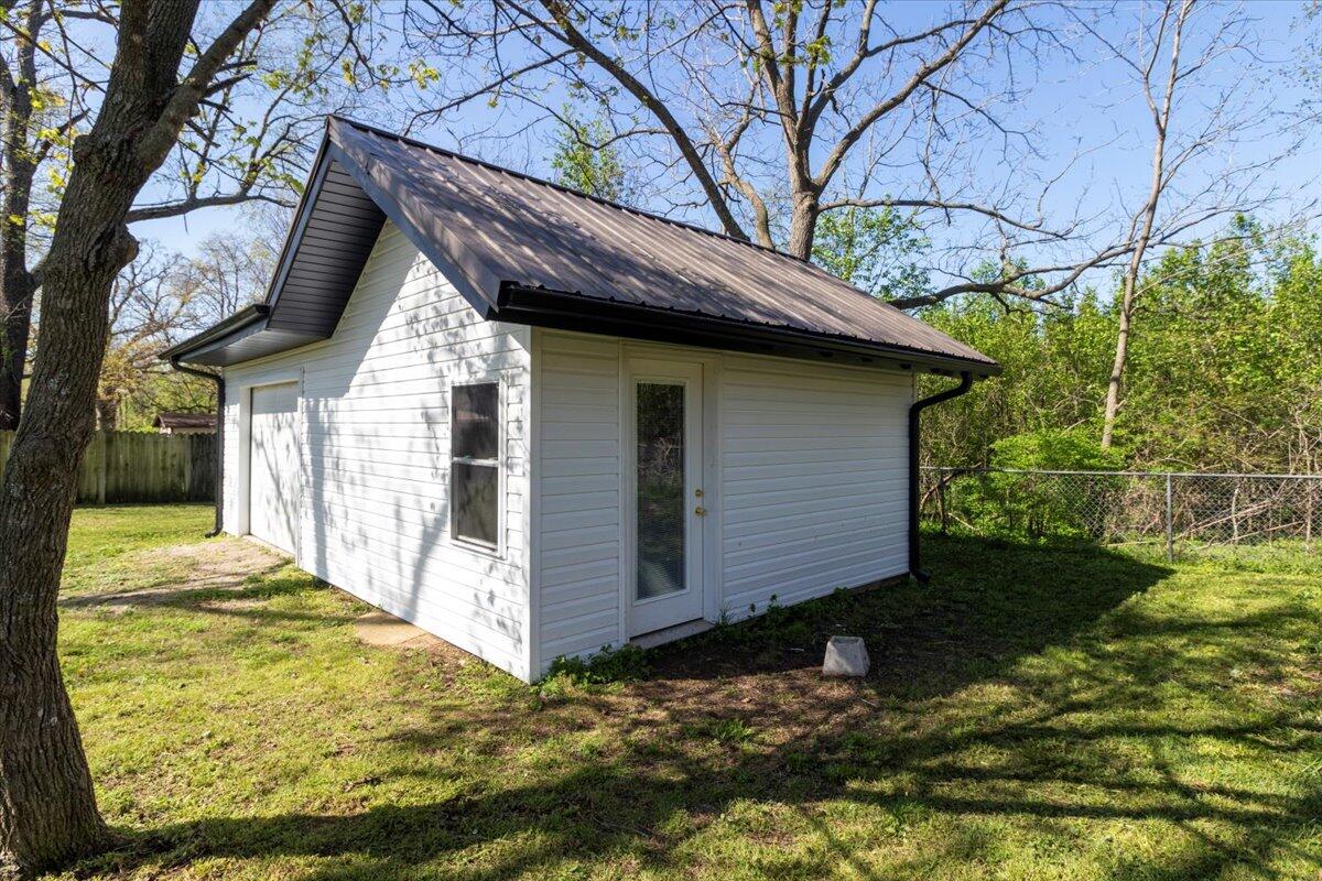 1945 Debra Drive Property Photo 36