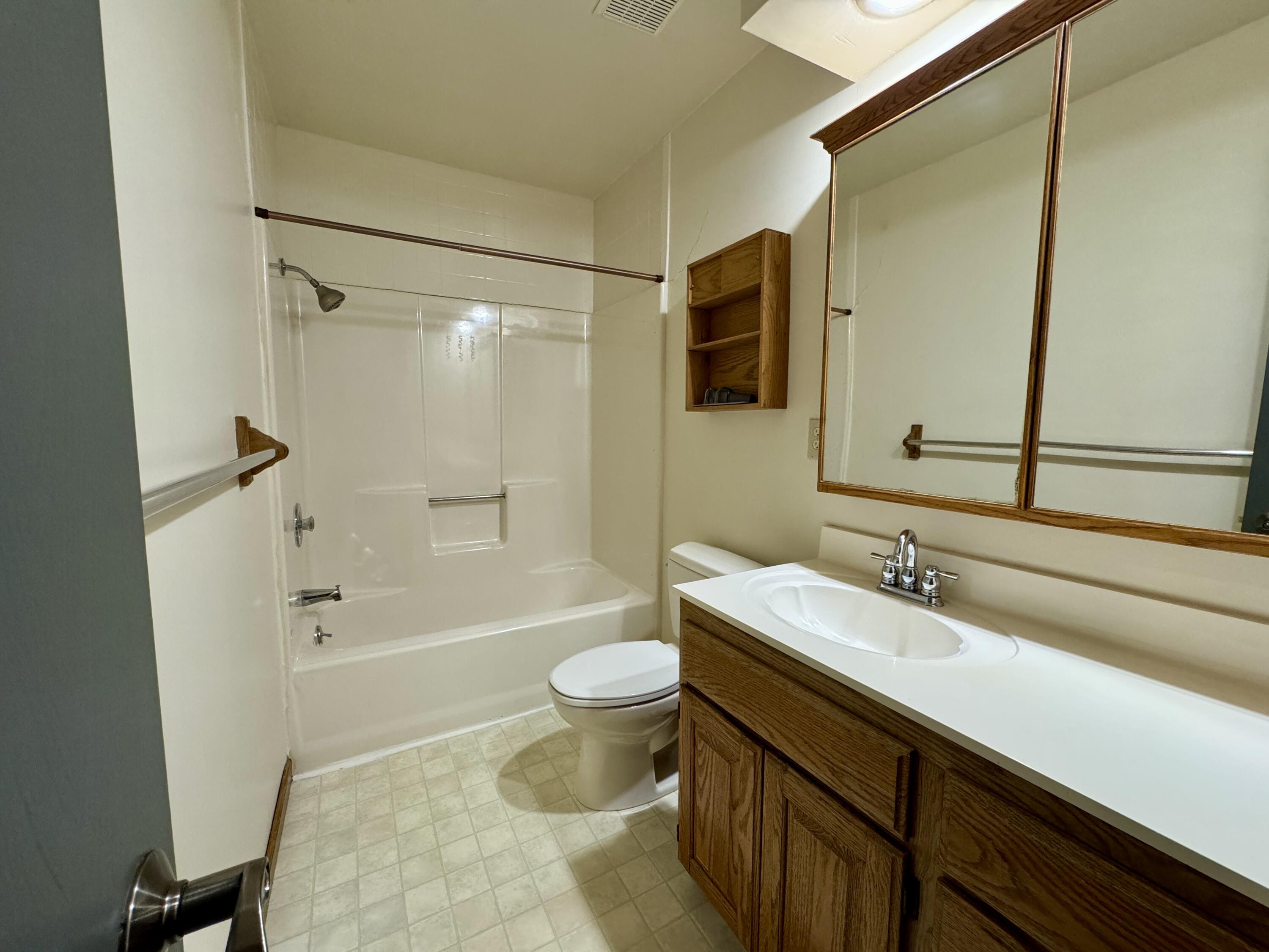 910 East 420th Road Property Photo 15