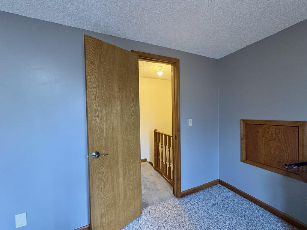 910 East 420th Road Property Photo 22