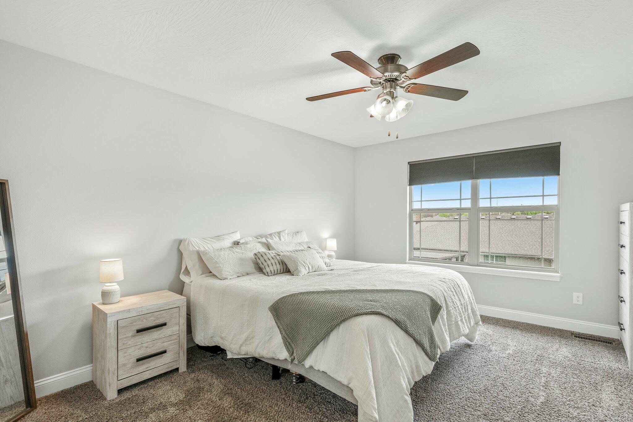 1648 North Old Castle Road Property Photo 14