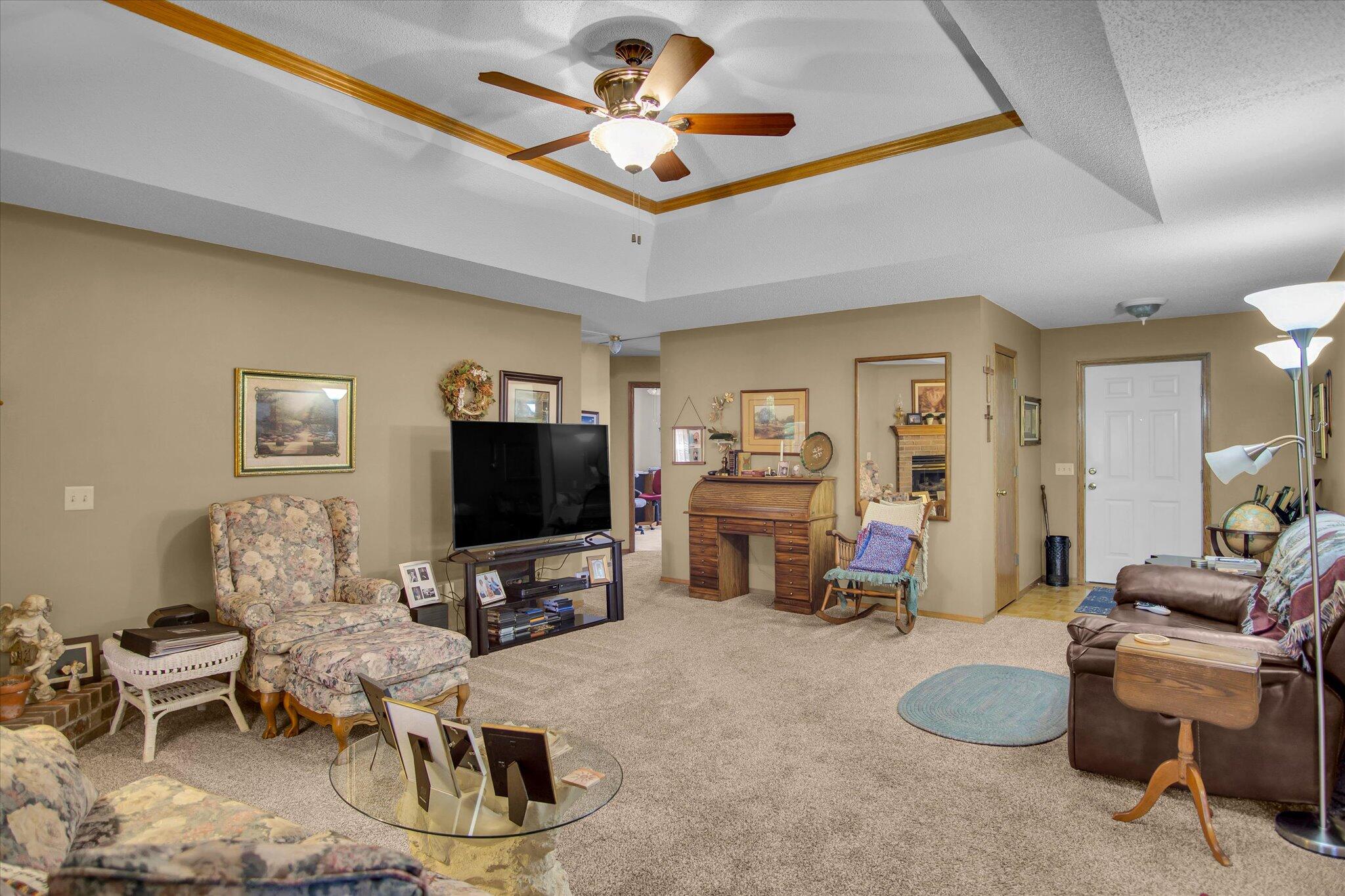 3899 West Woodland Street Property Photo 6