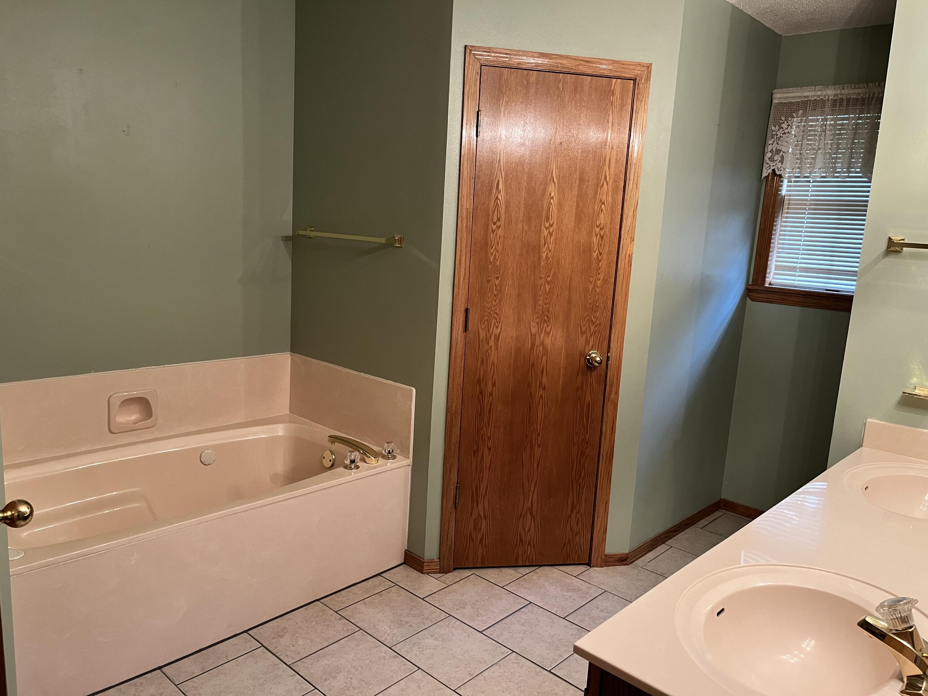 3899 West Woodland Street Property Photo 26