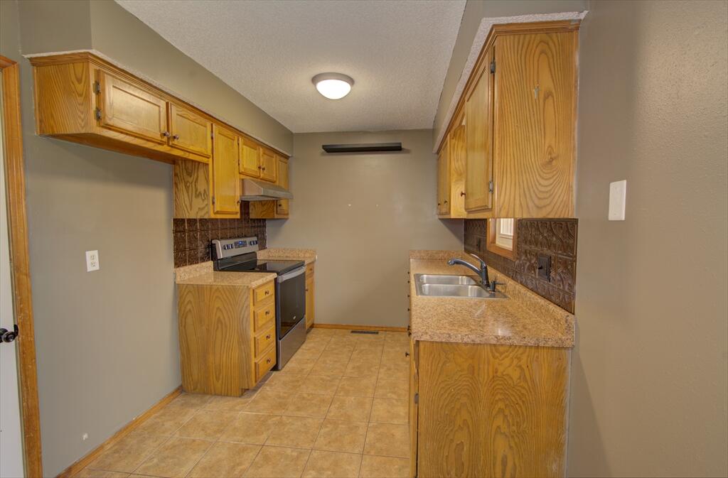119 West New Melville Road Property Photo 5