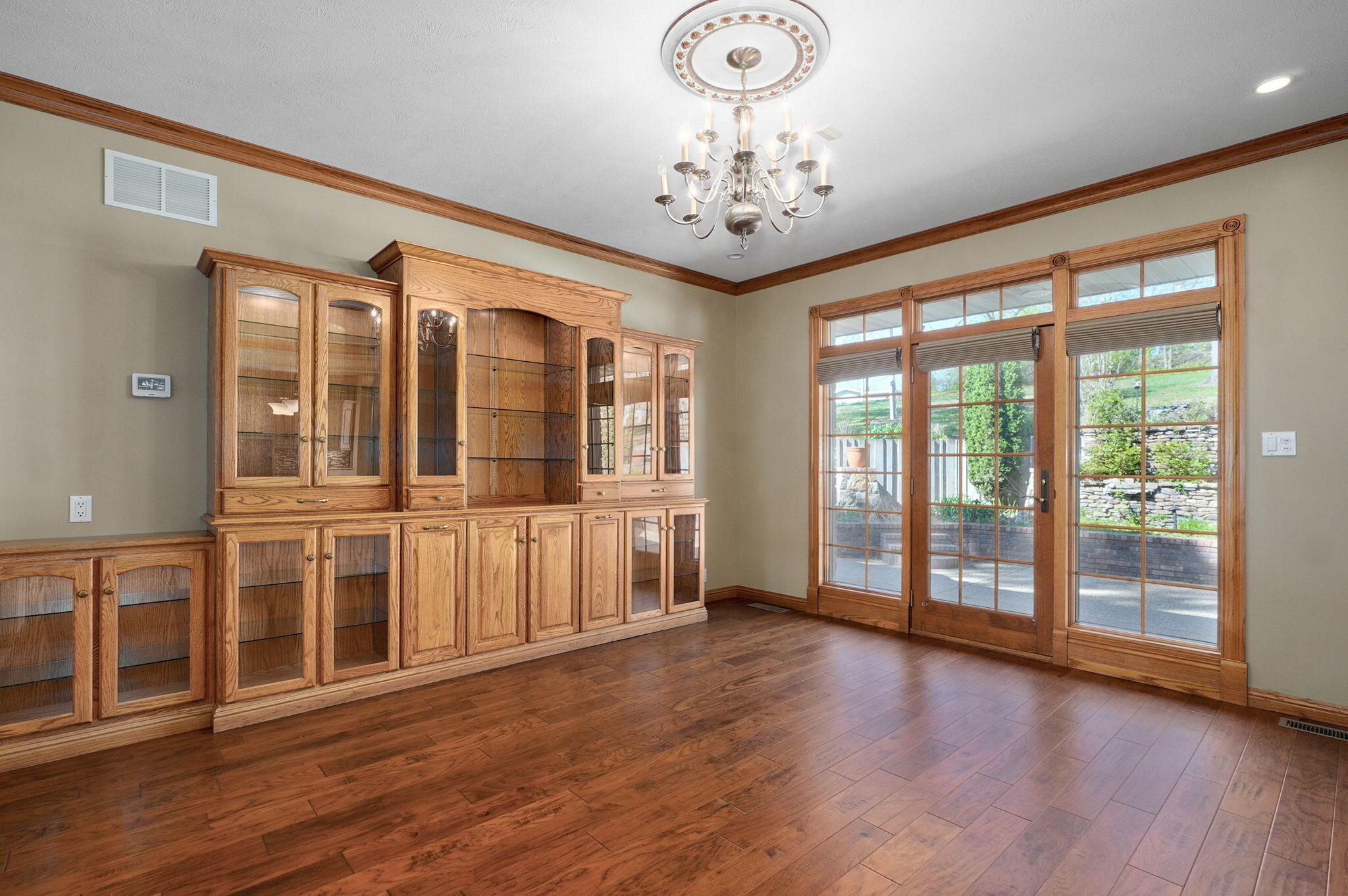 1005 Pine Avenue Property Photo 14