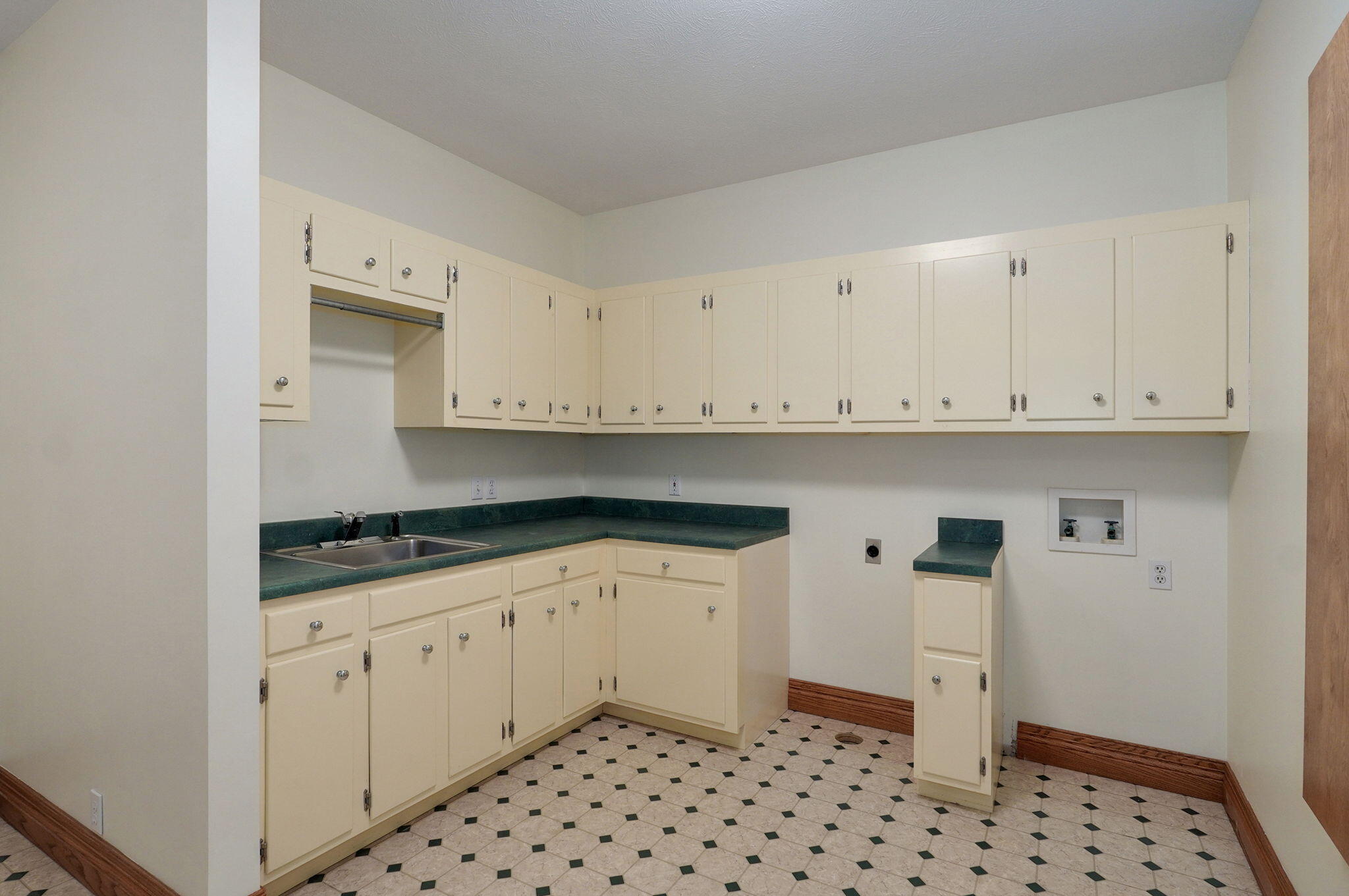 1005 Pine Avenue Property Photo 52