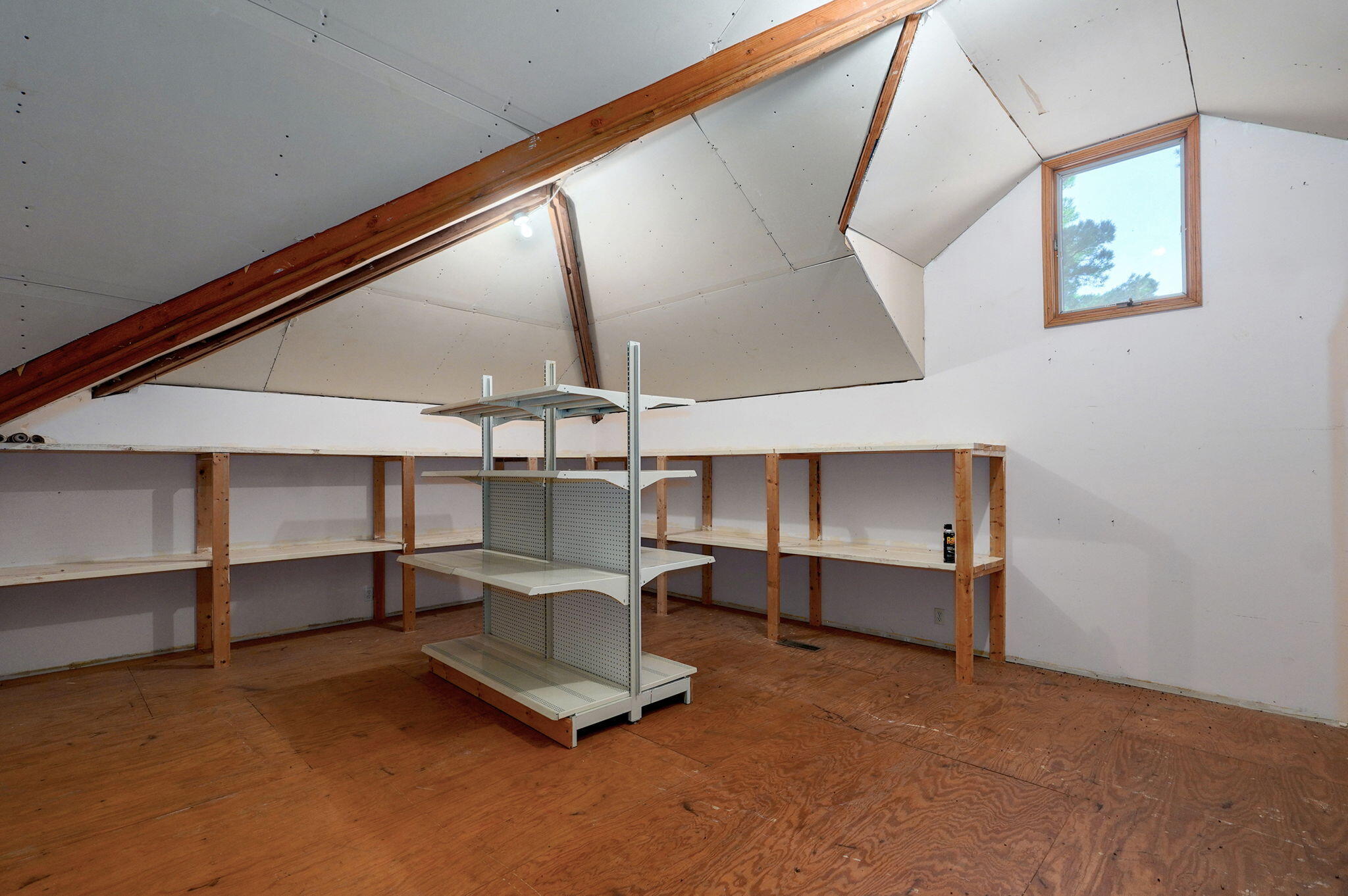 1005 Pine Avenue Property Photo 55