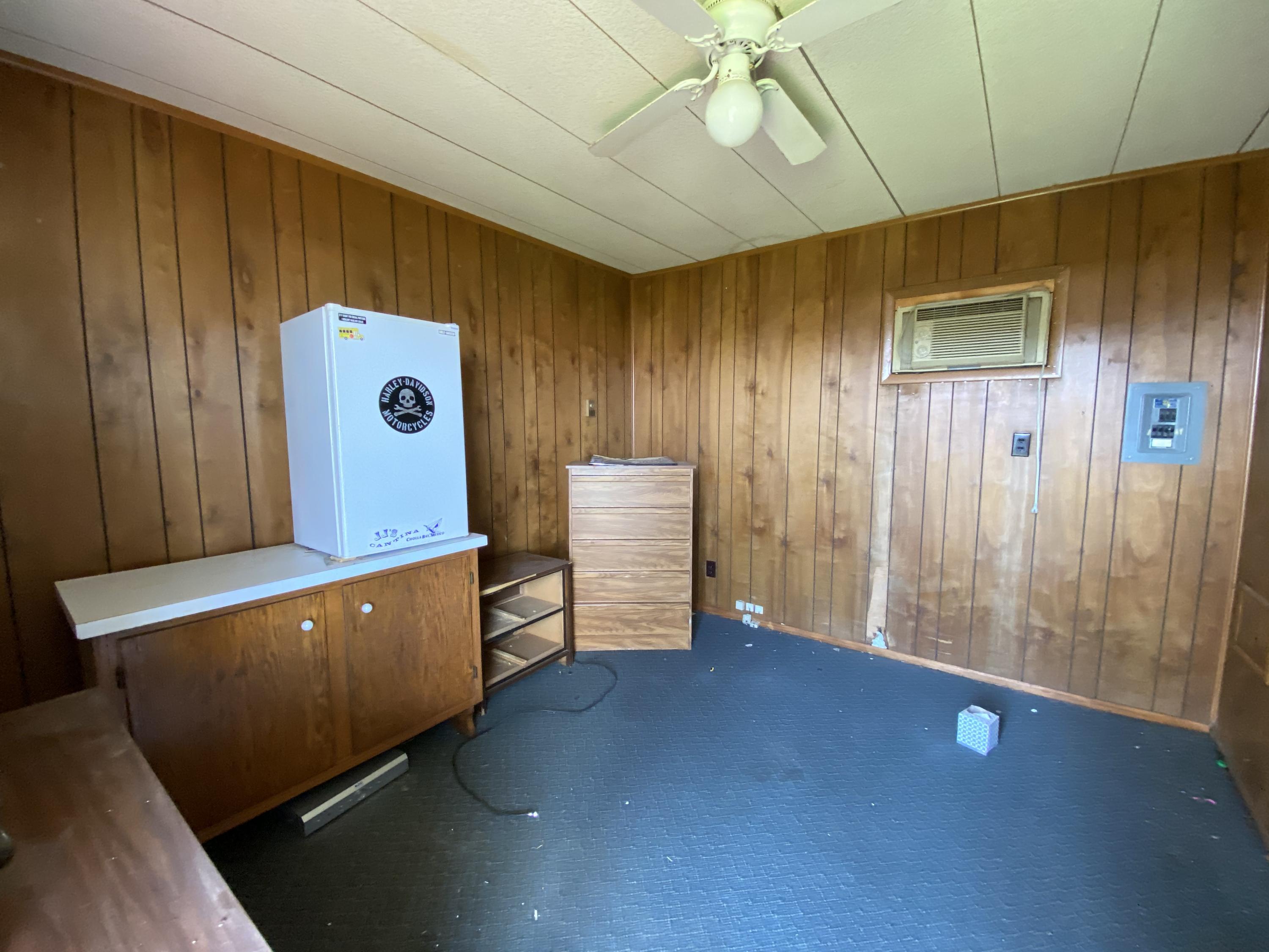 212 South Main Street Property Photo 30
