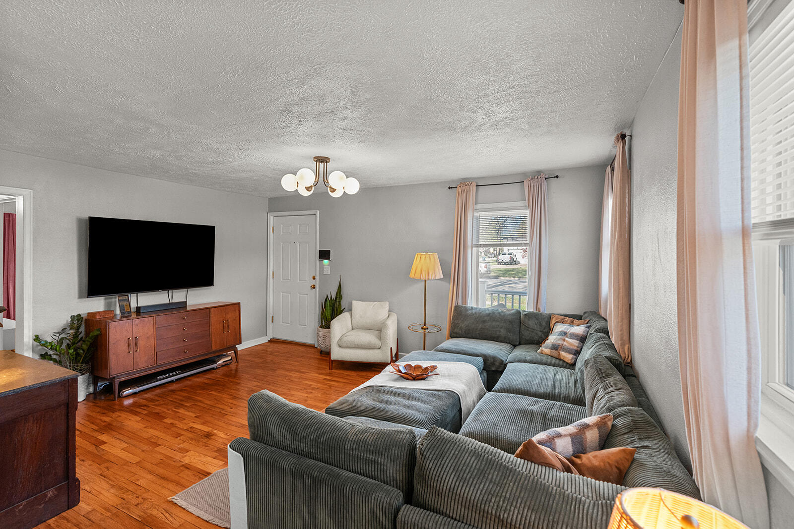 1700 South National Avenue Property Photo 7