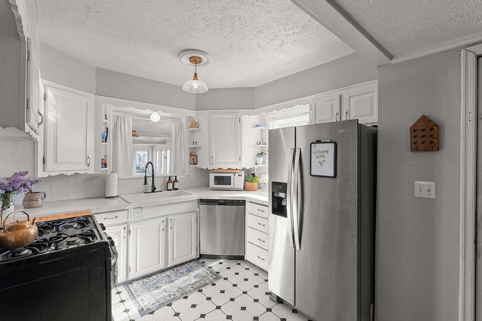 1700 South National Avenue Property Photo 10