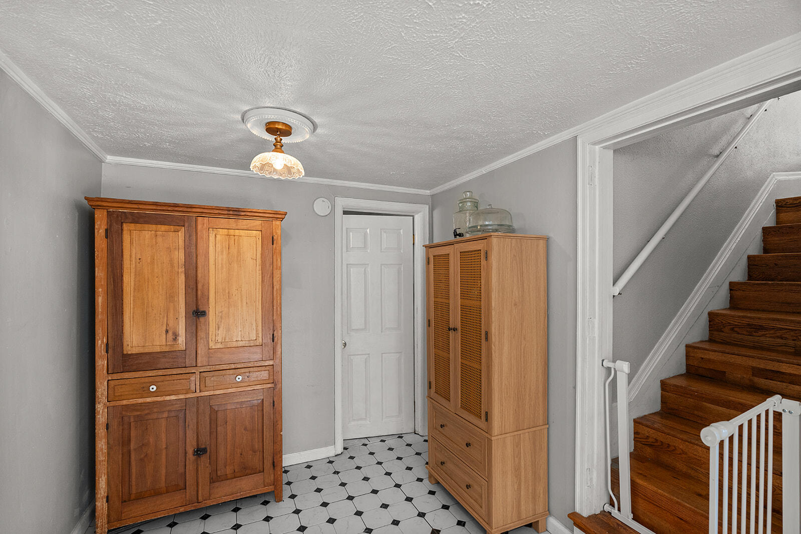 1700 South National Avenue Property Photo 15