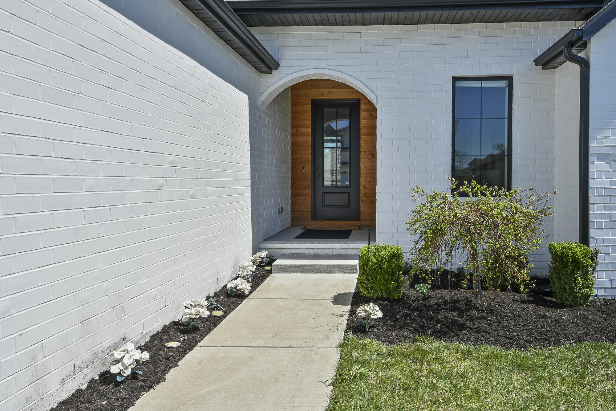 6038 South Maryland Avenue Property Photo 4