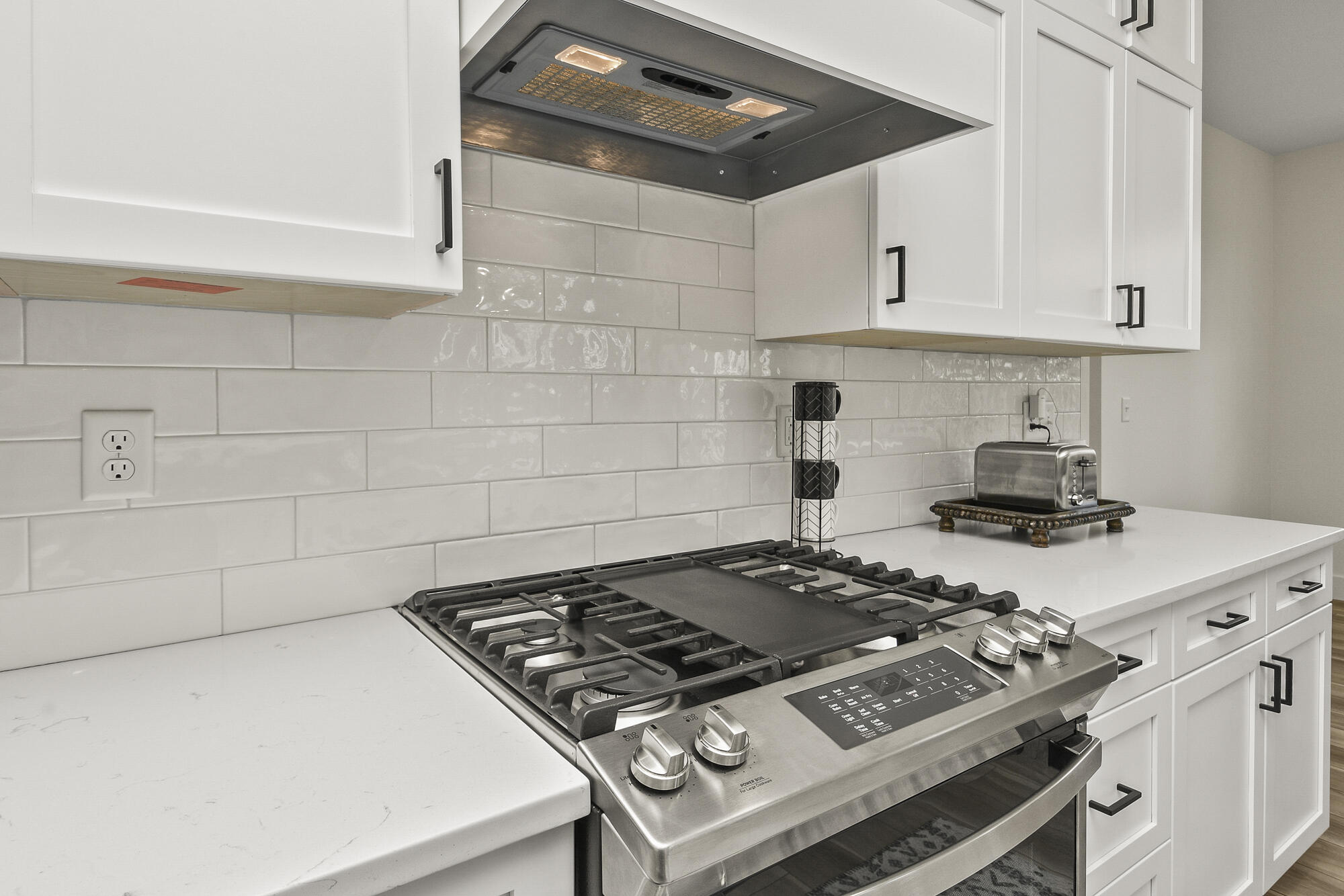 6038 South Maryland Avenue Property Photo 21