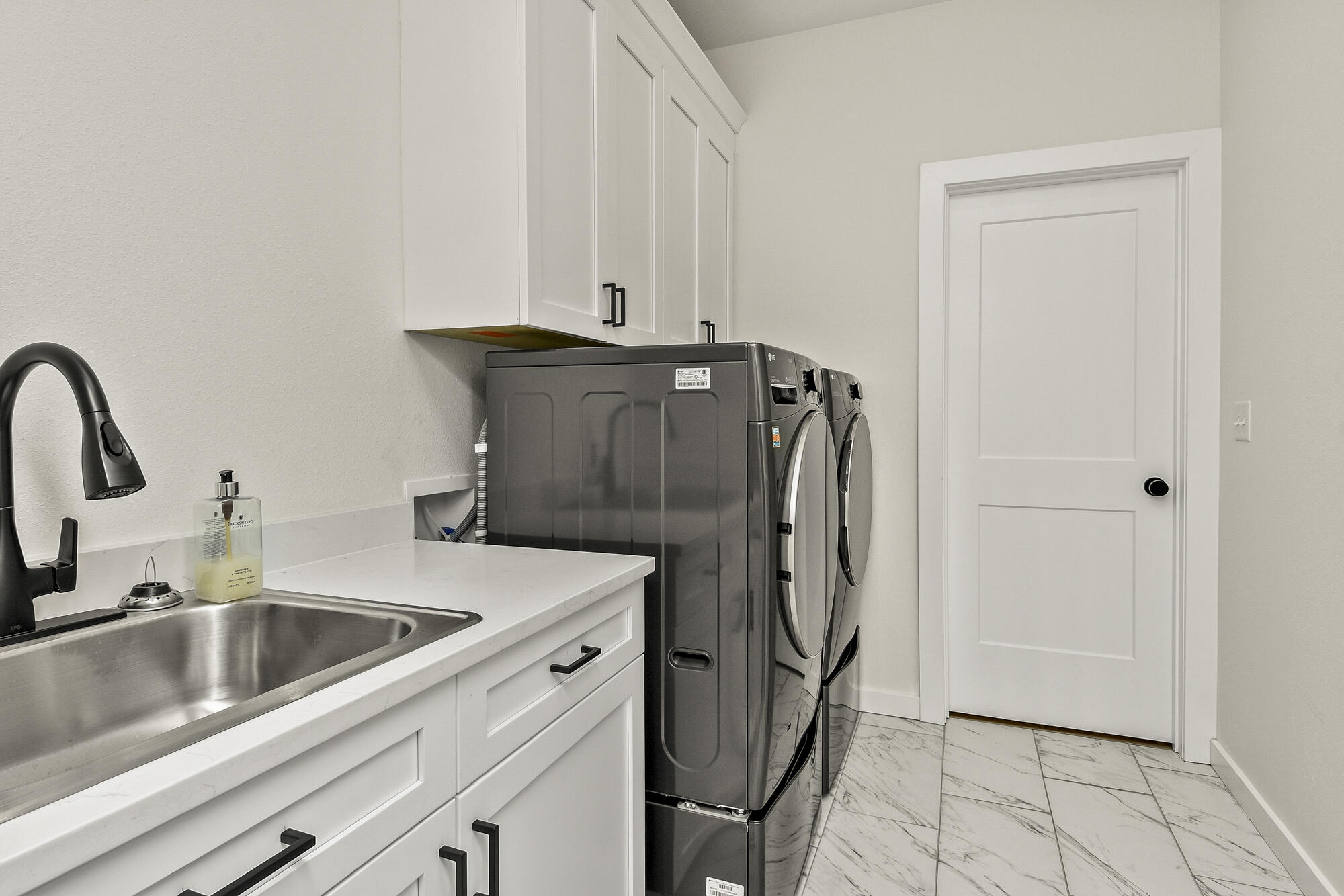 6038 South Maryland Avenue Property Photo 40