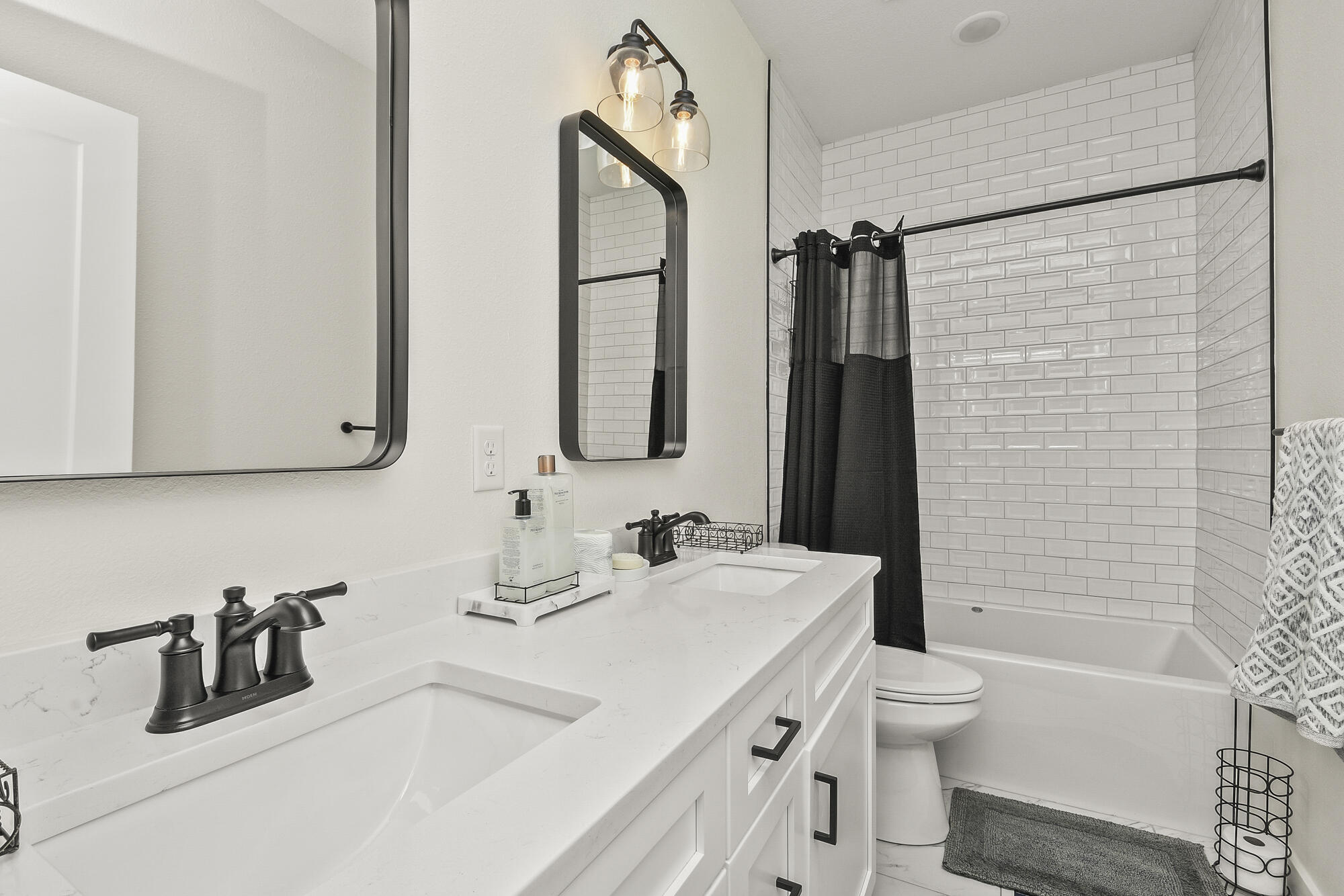 6038 South Maryland Avenue Property Photo 57