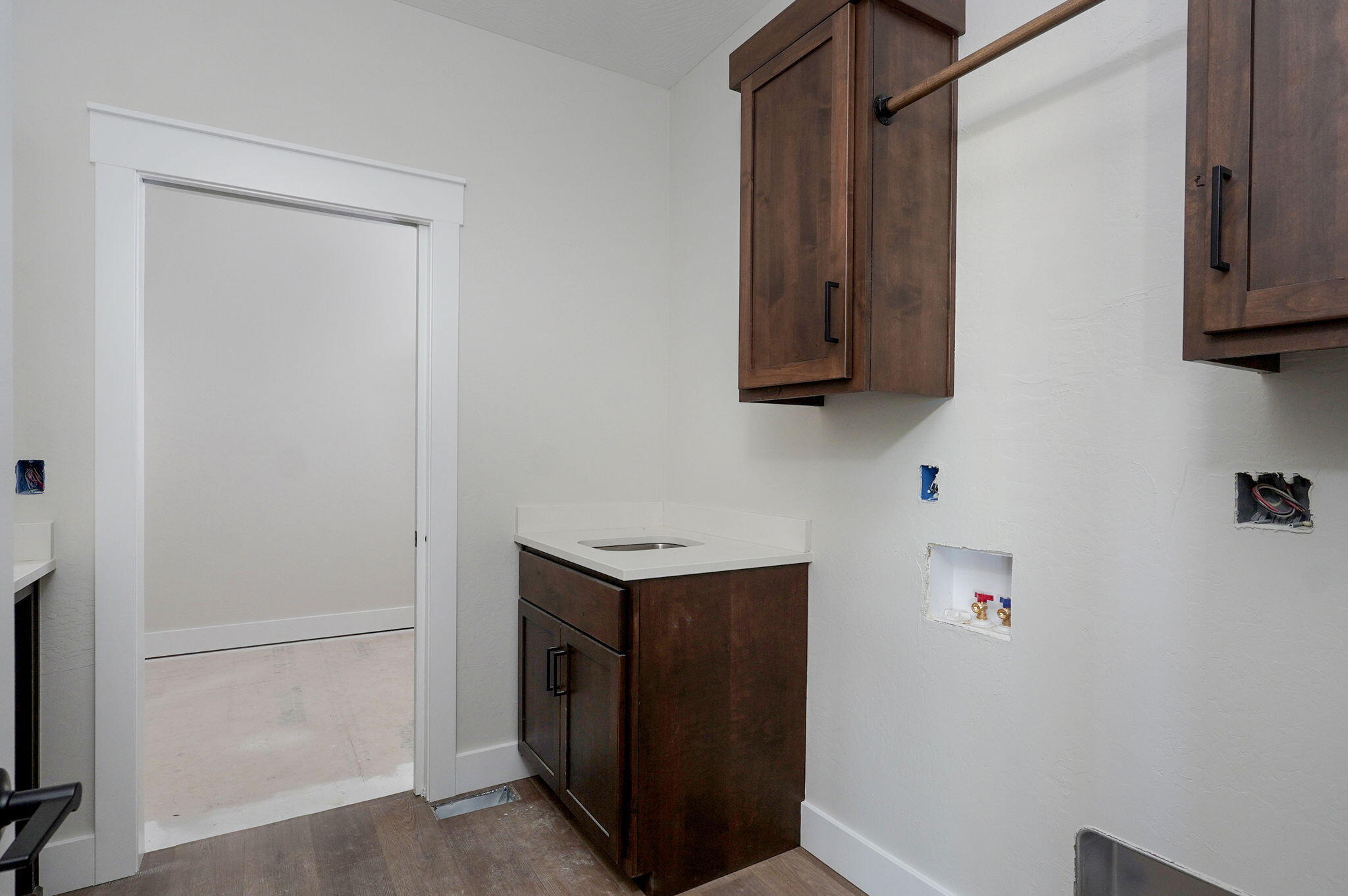 2913 West Edward Street Property Photo 12