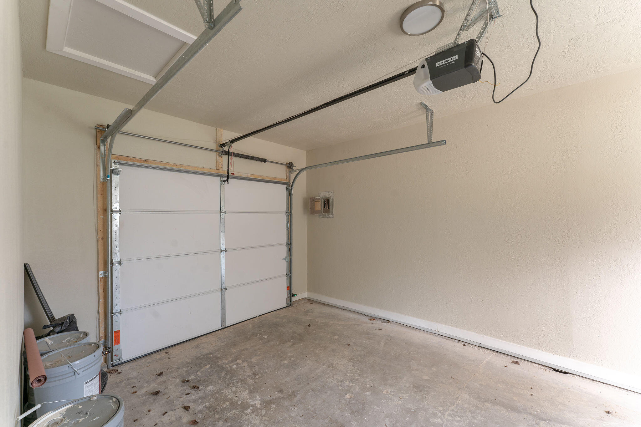 3740 South Elmview Avenue Property Photo 20