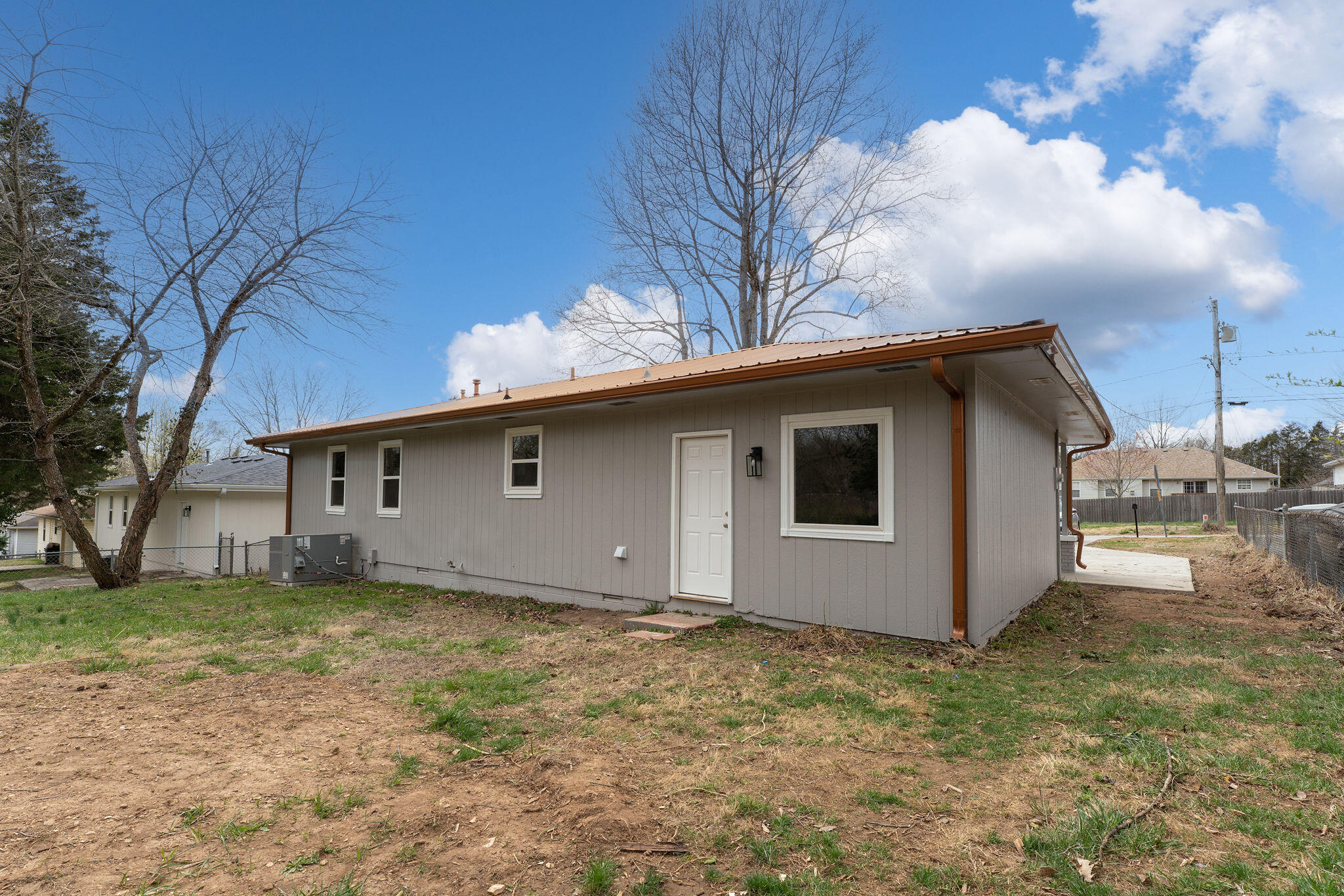 3740 South Elmview Avenue Property Photo 22