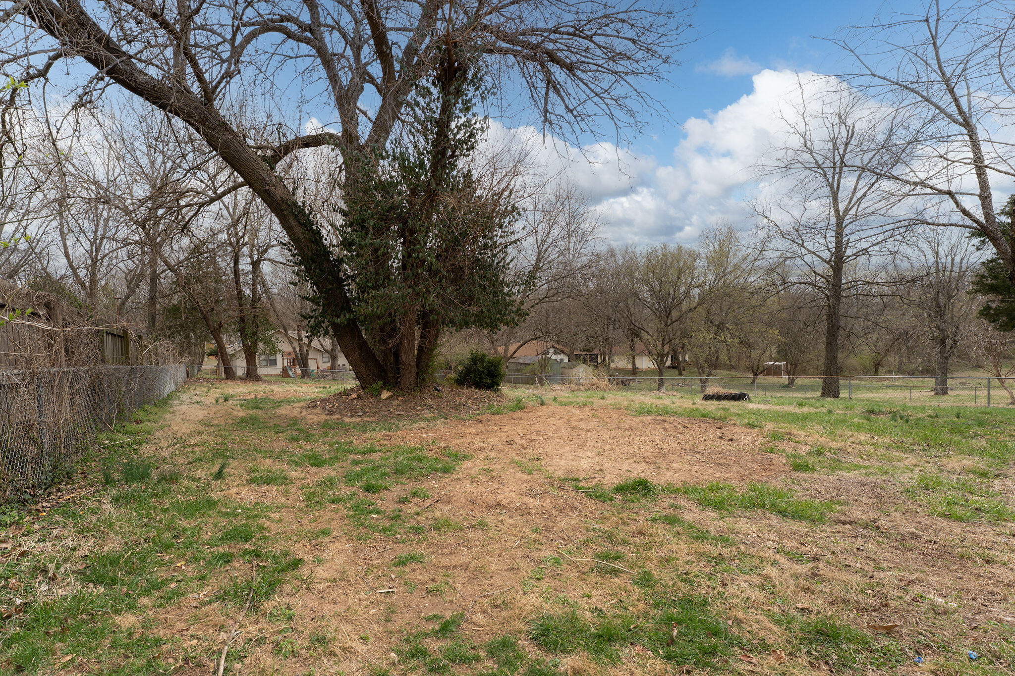 3740 South Elmview Avenue Property Photo 23