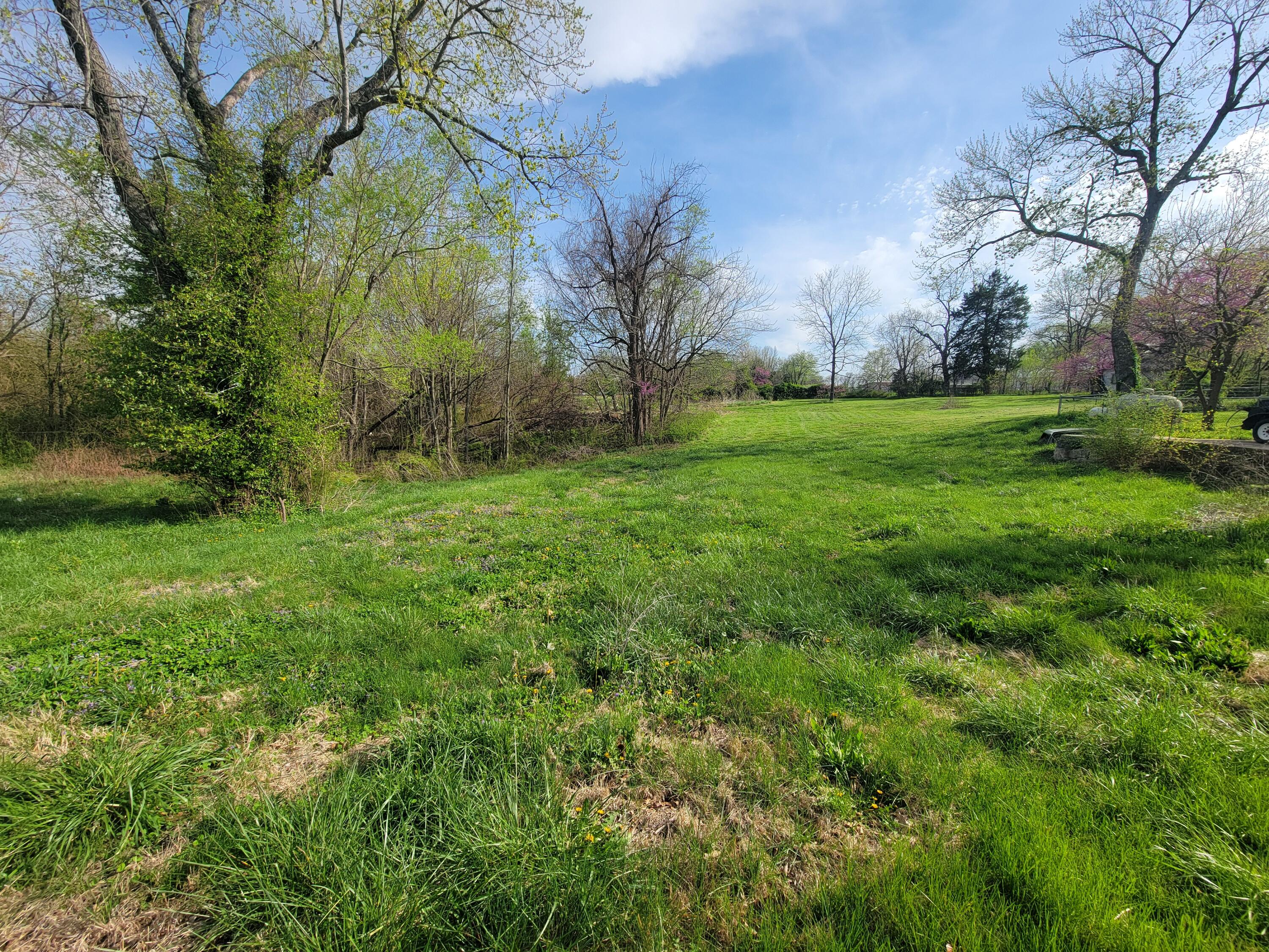 350 Kentling Avenue Property Photo 8