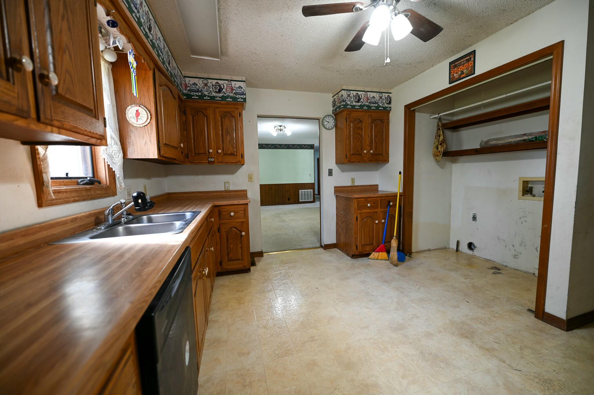 1316 Glenwood Place Property Photo 14
