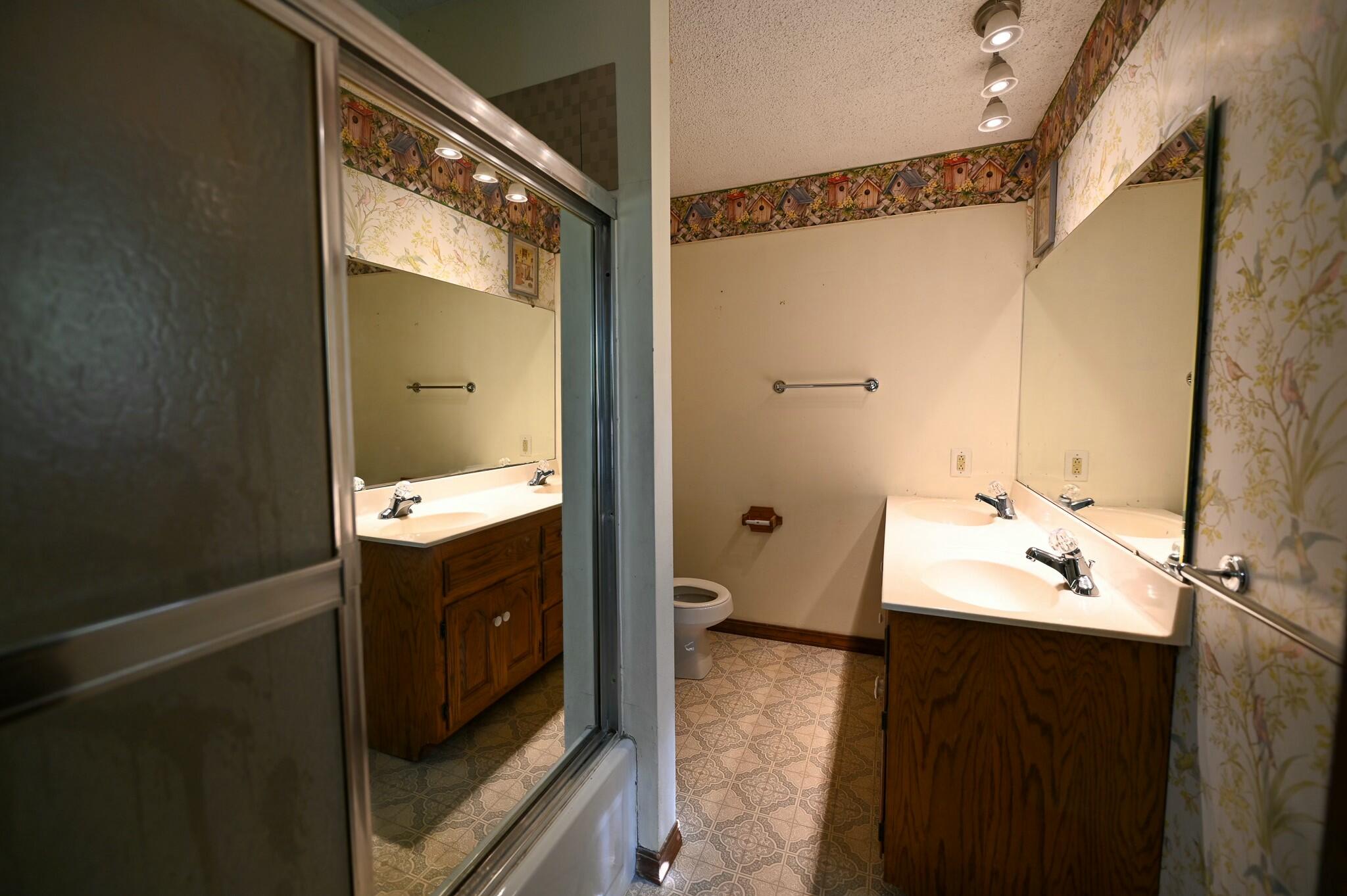 1316 Glenwood Place Property Photo 24