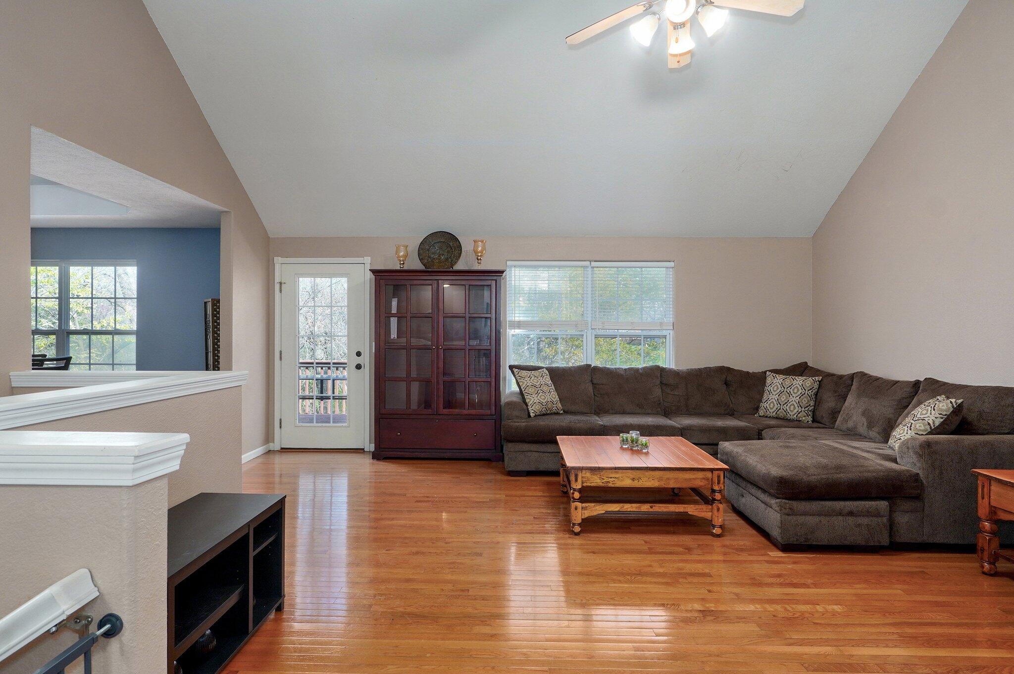 3031 West Augusta Hills Street Property Photo 3