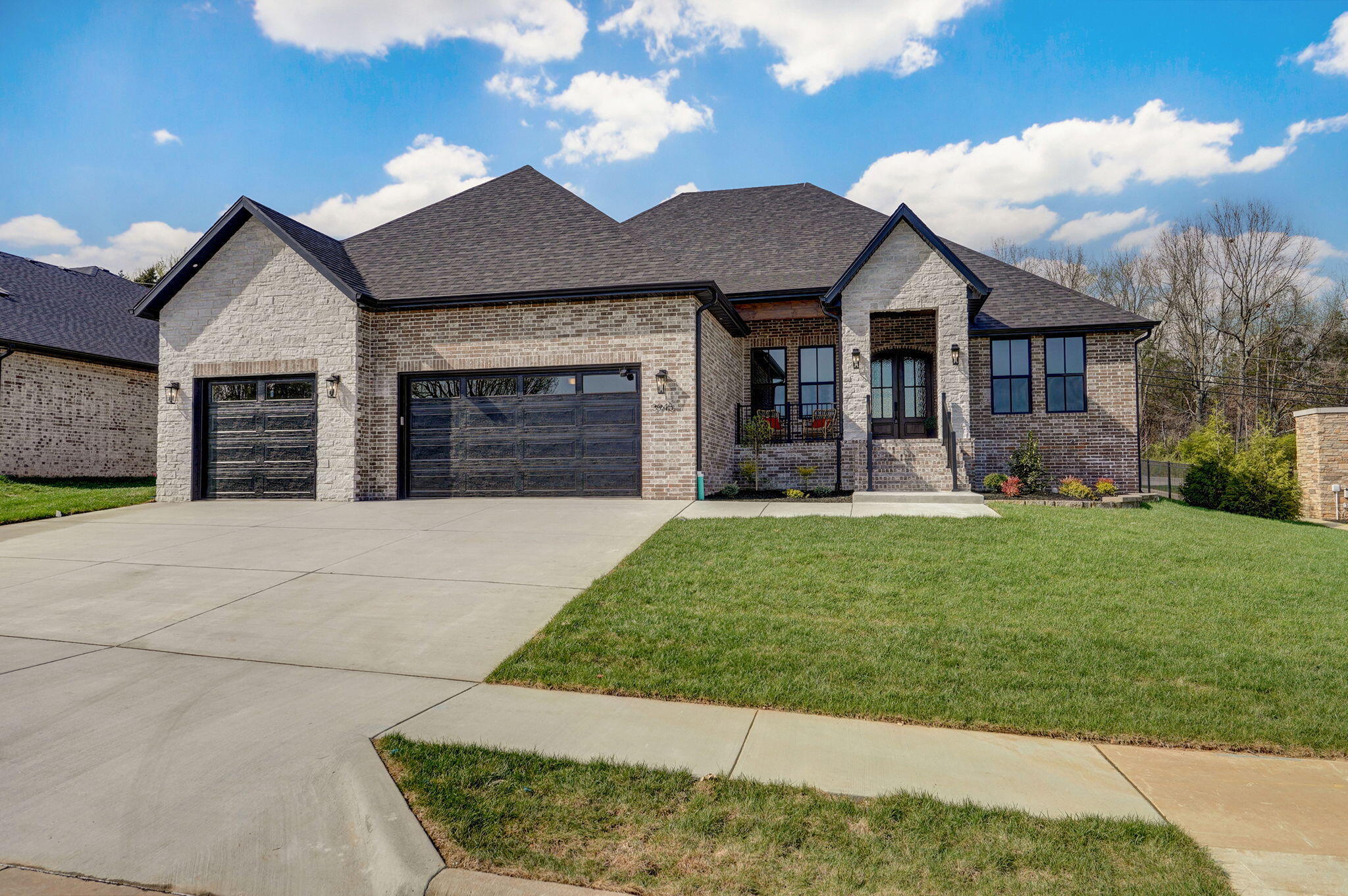 3945 East Woodhue Street Property Photo 1