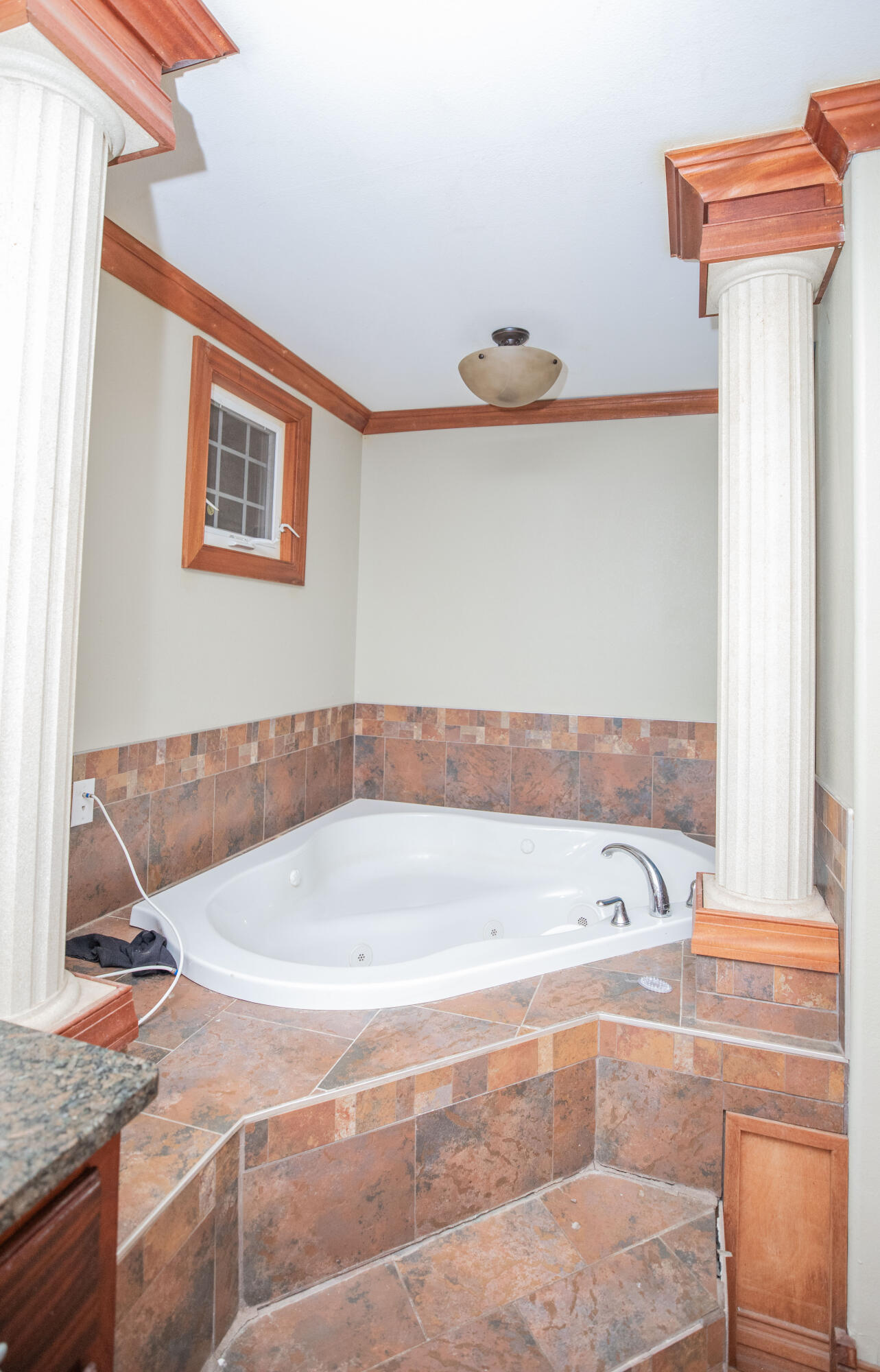 201 South Clark Avenue Property Photo 13