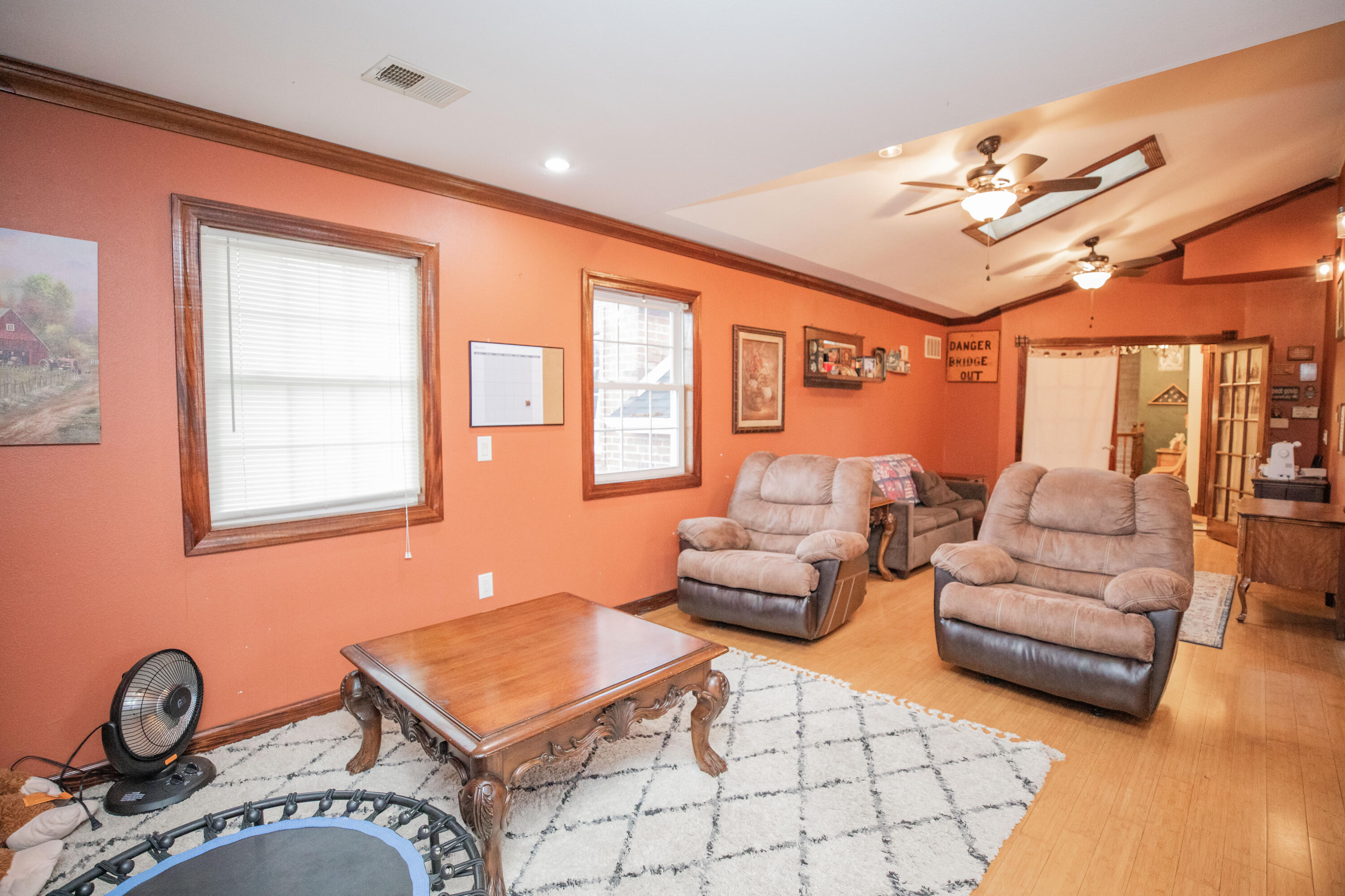 201 South Clark Avenue Property Photo 43