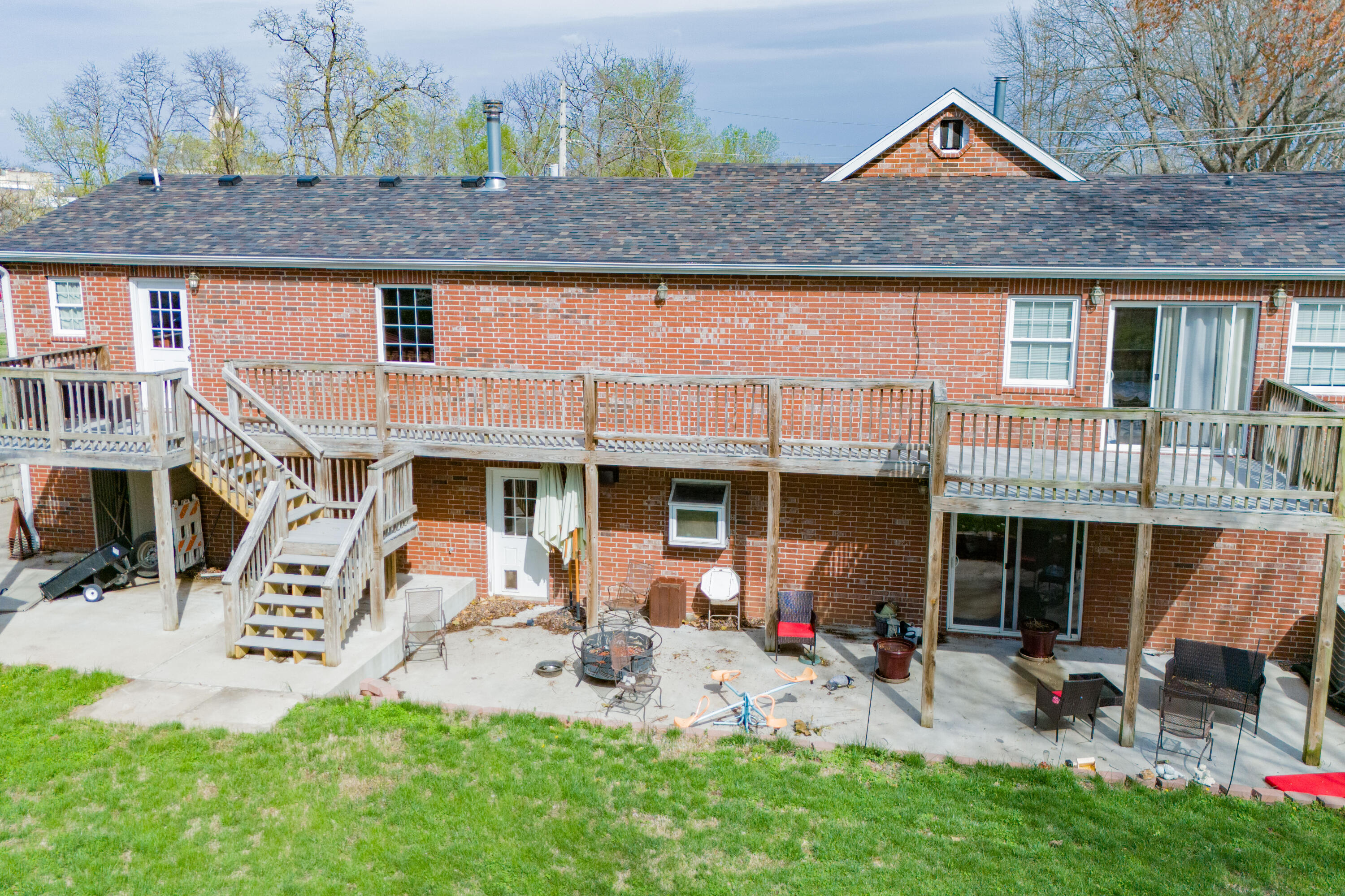 201 South Clark Avenue Property Photo 52