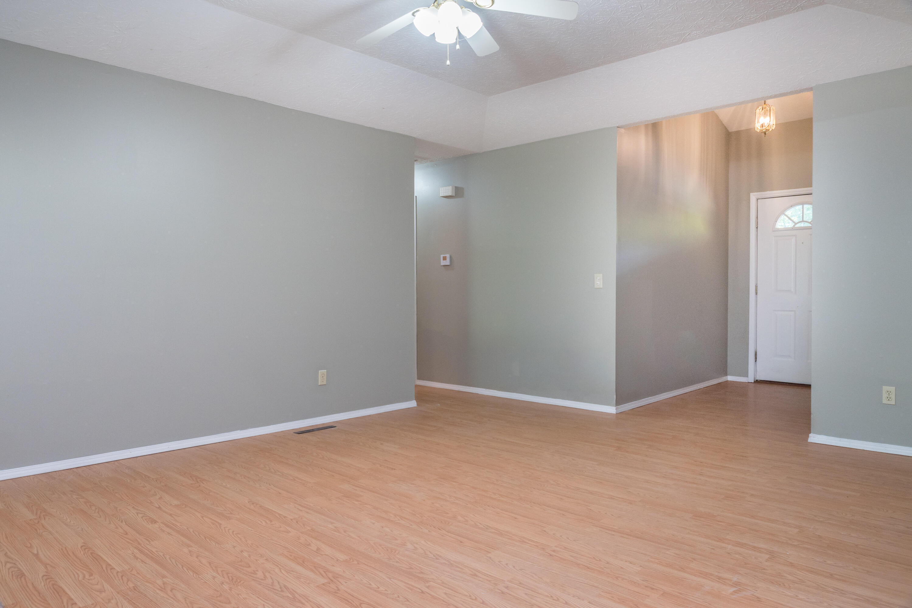 1913 South Broadway Avenue Property Photo 24