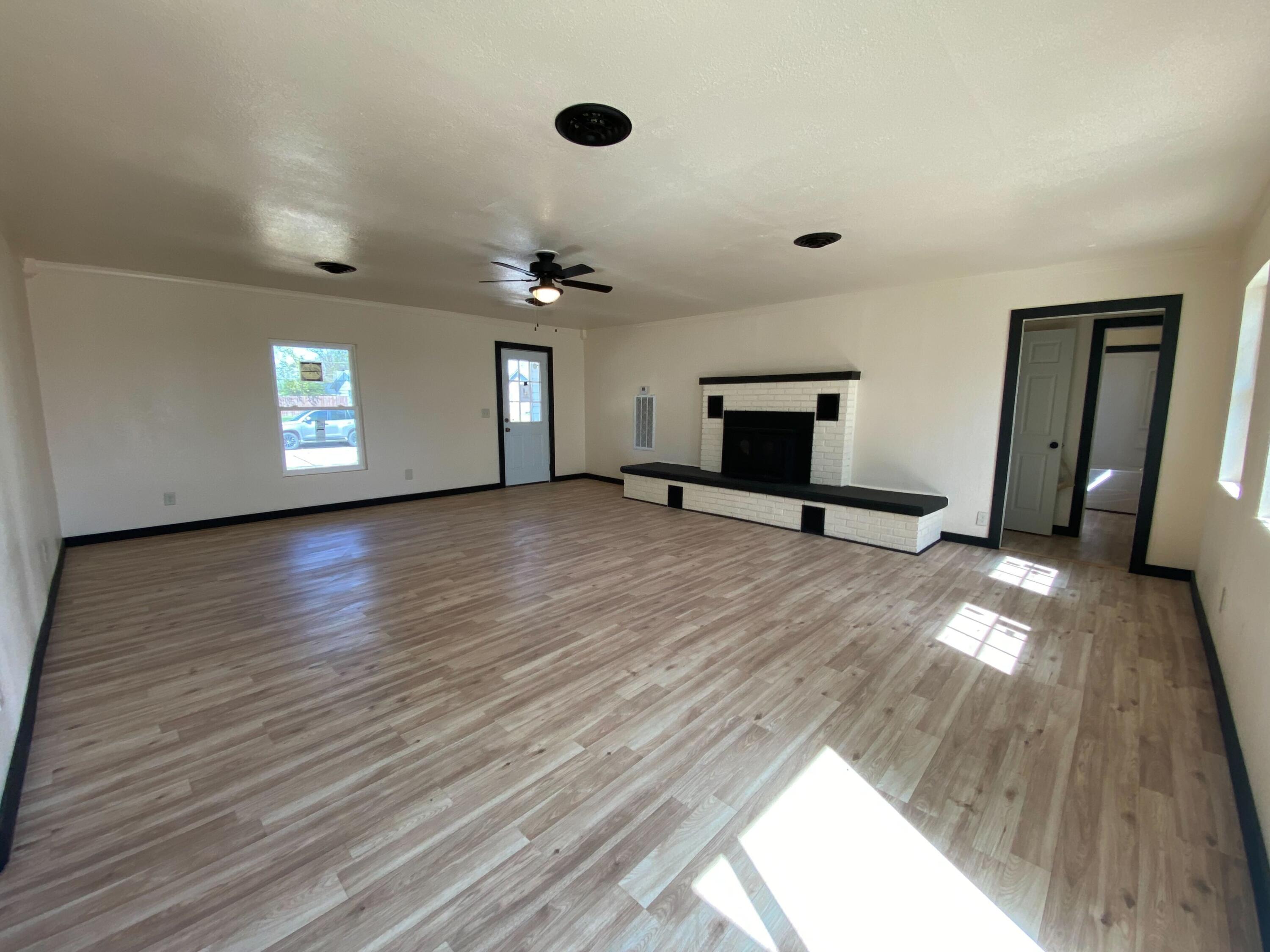 821 Roosevelt Avenue Property Photo 6