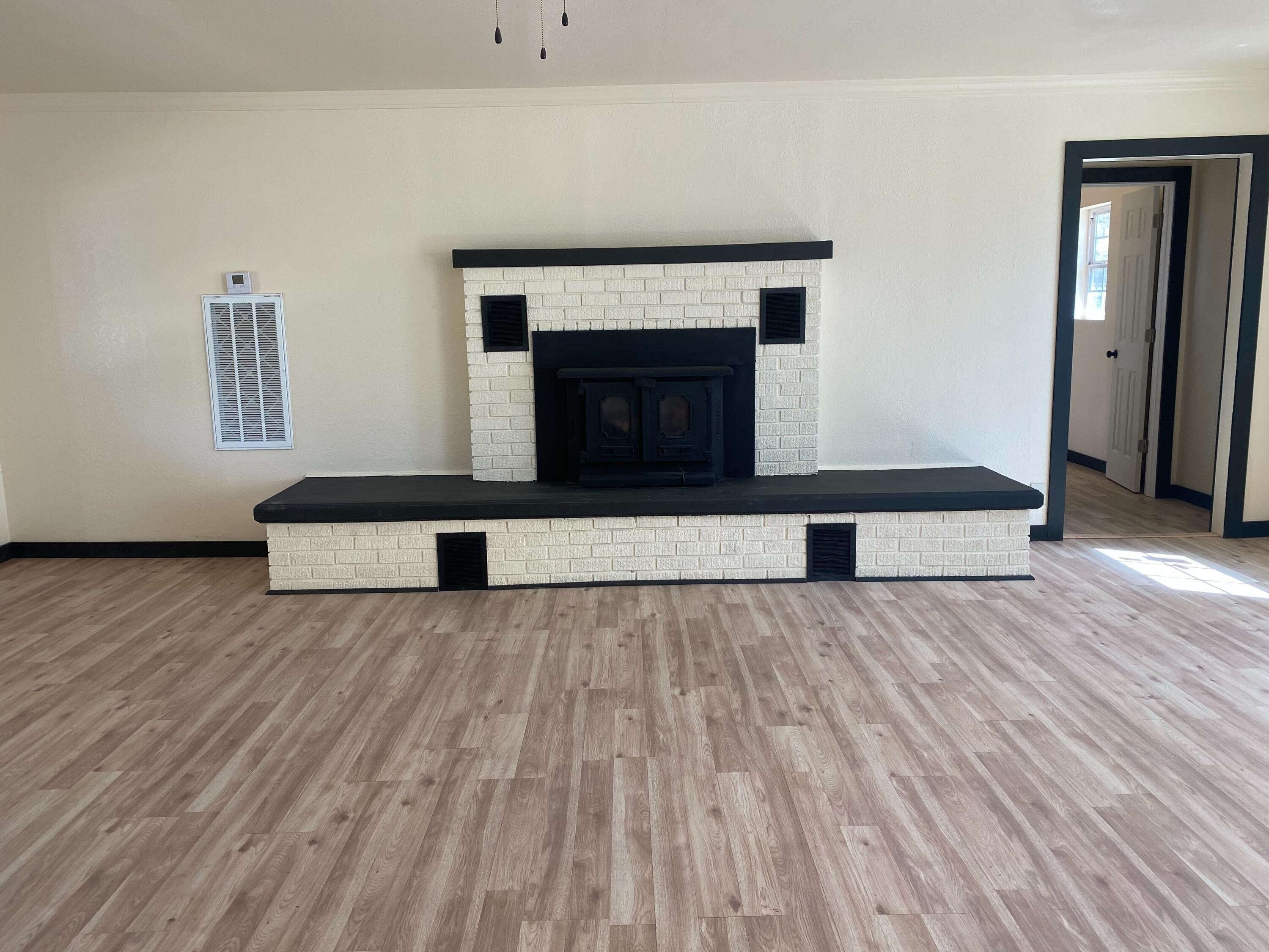 821 Roosevelt Avenue Property Photo 7