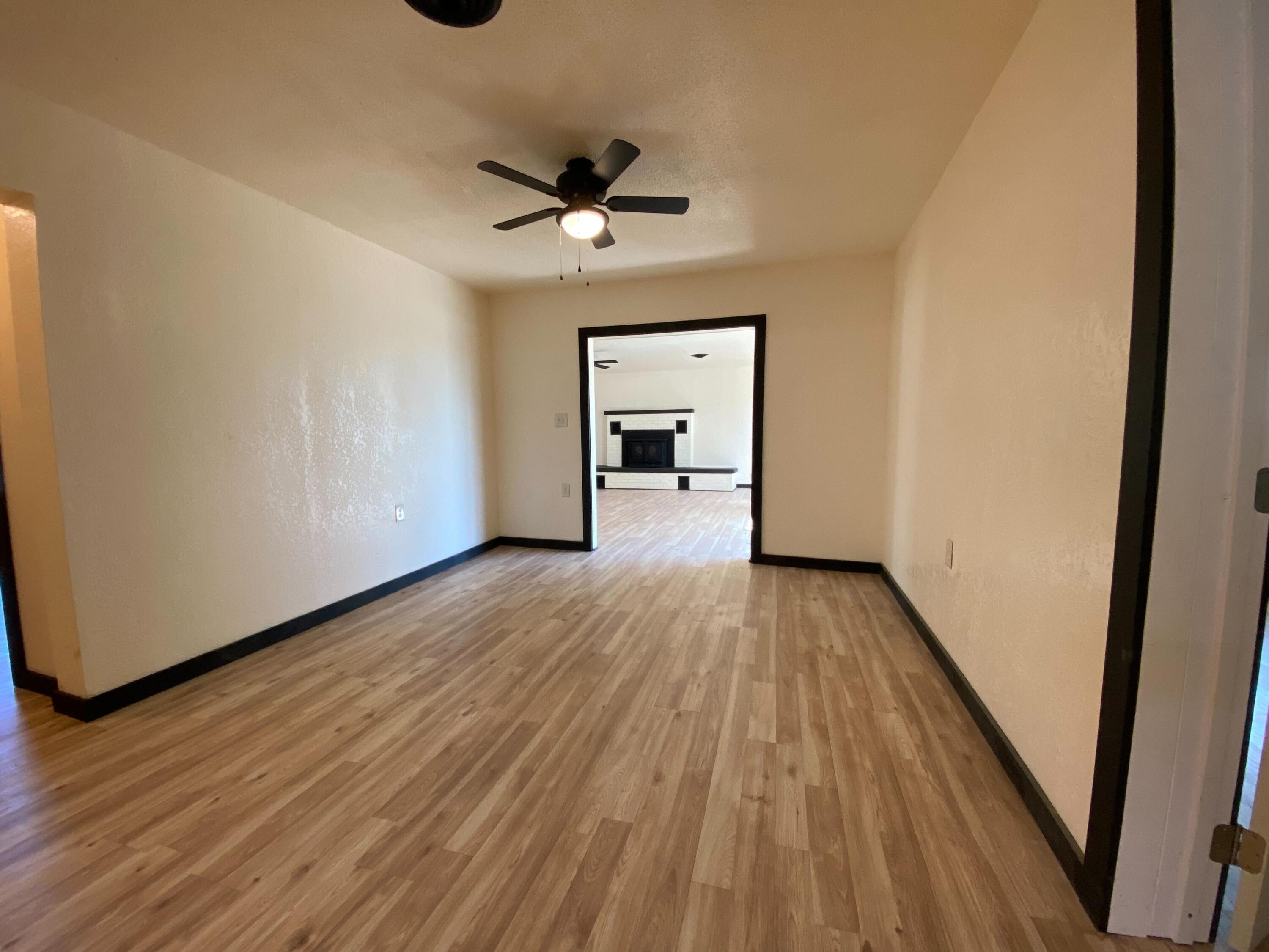821 Roosevelt Avenue Property Photo 17