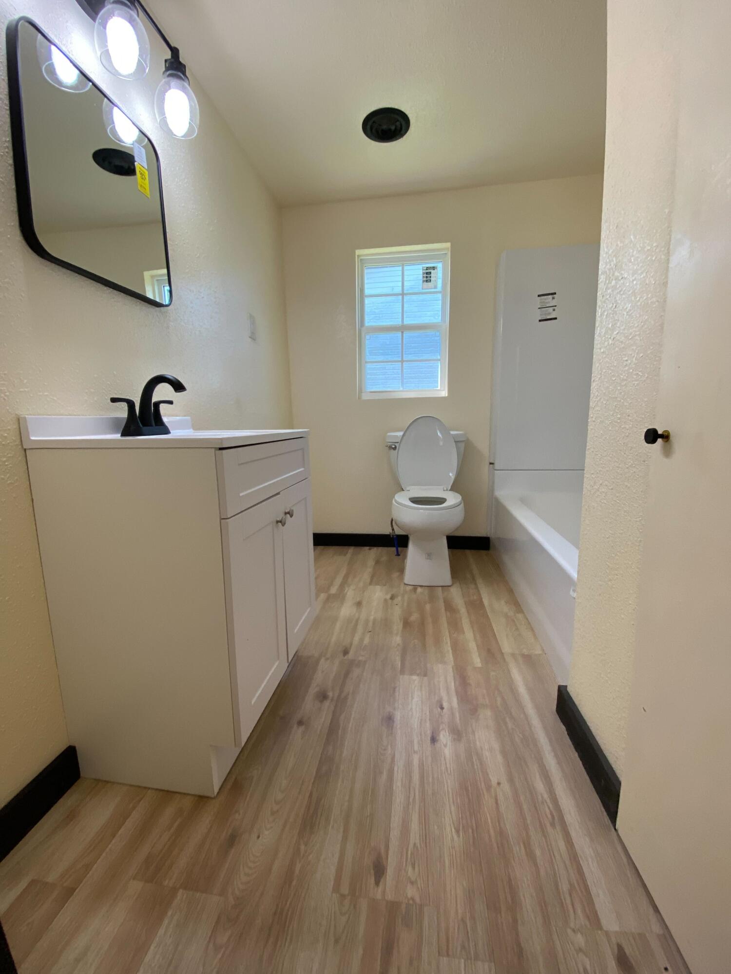821 Roosevelt Avenue Property Photo 20