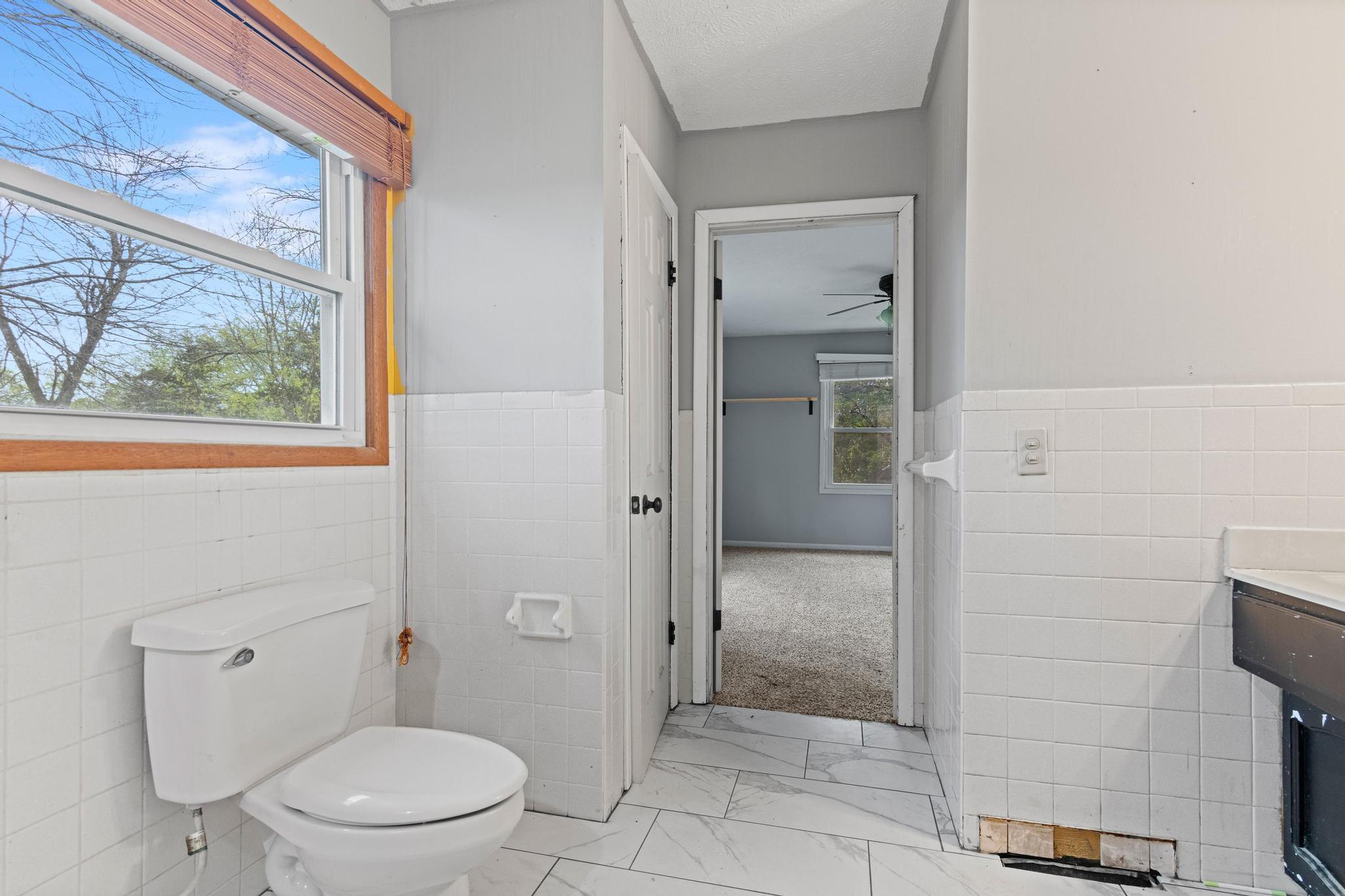 5923 South Hilltop Drive Property Photo 17