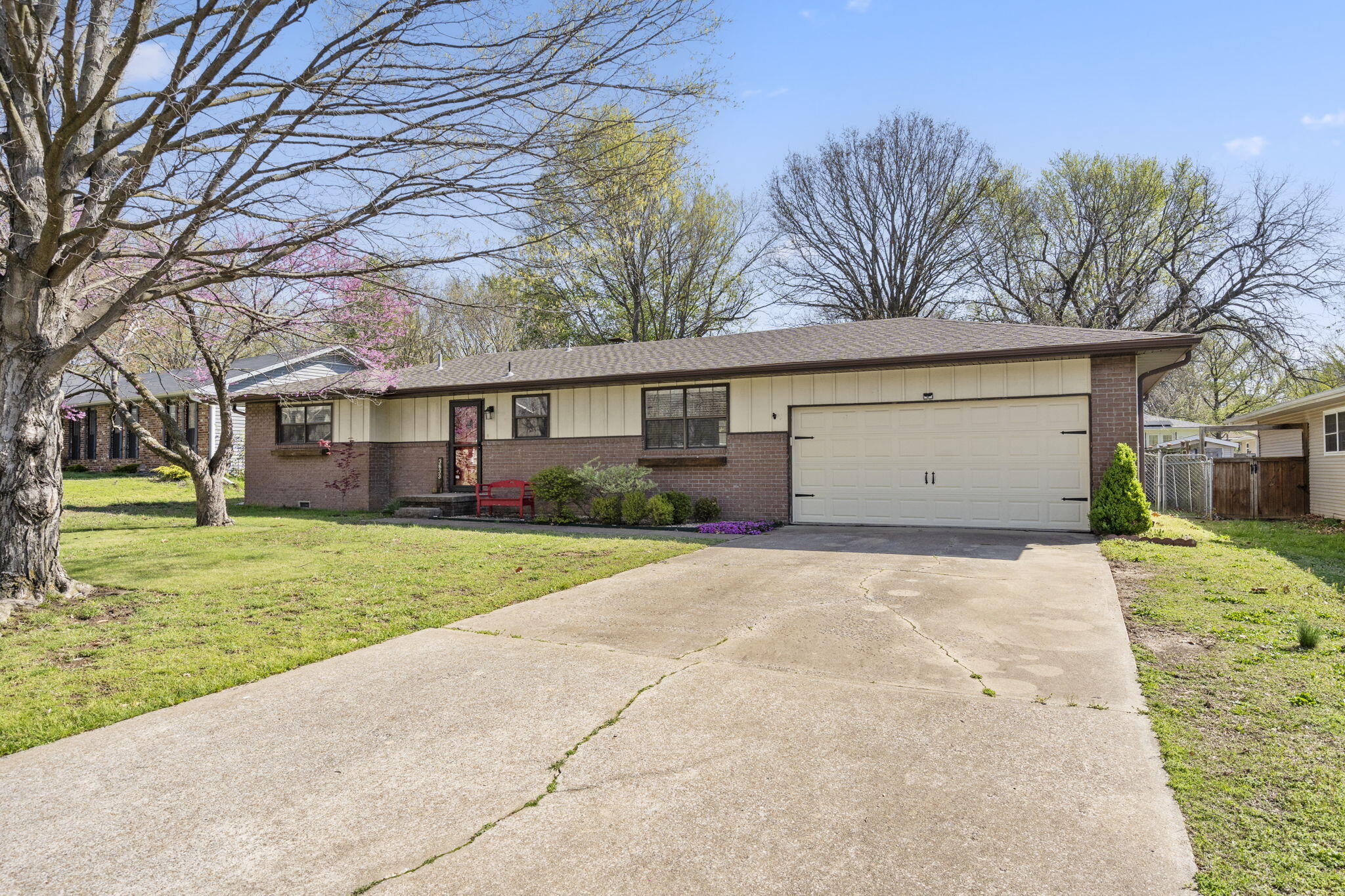 3633 College View Drive Property Photo
