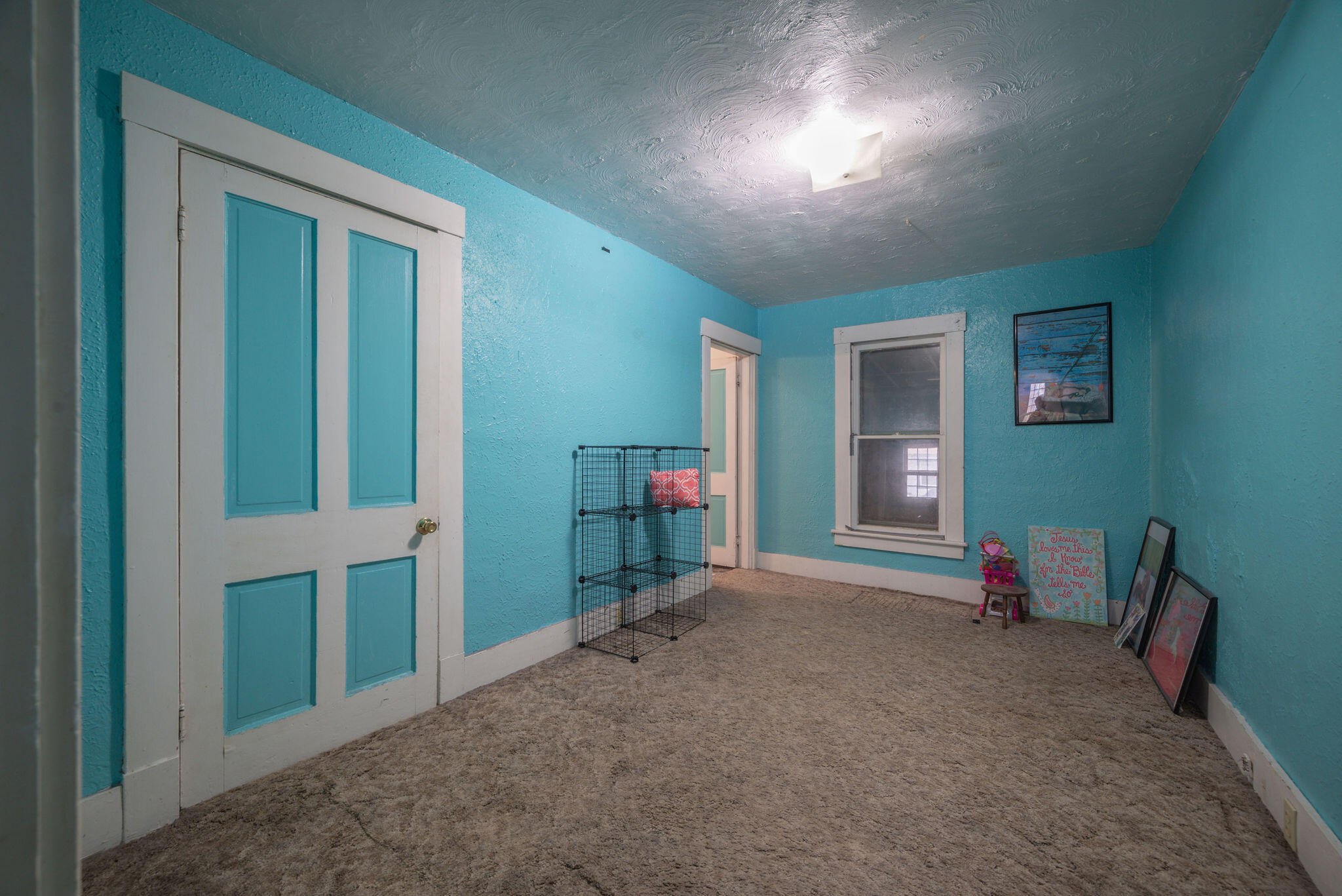 146 East Blow Street Property Photo 6
