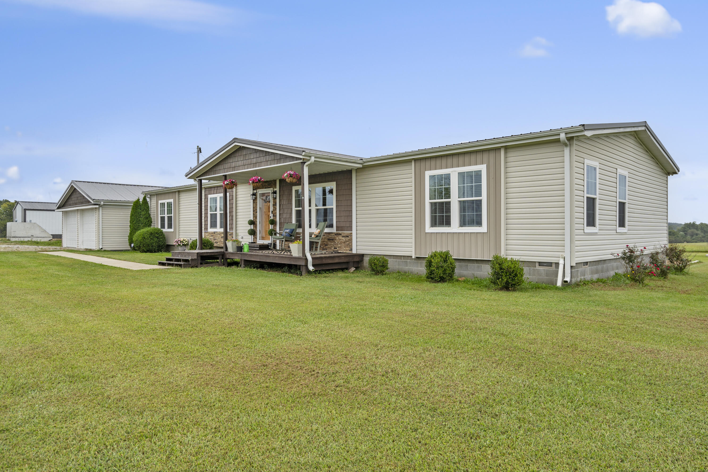 15150 Hwy Zz Property Photo