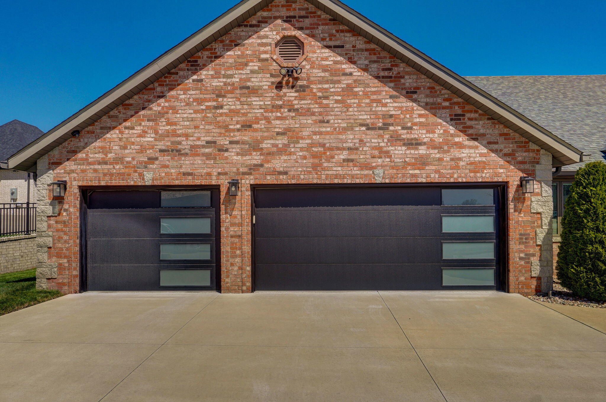 4807 Rolling Hills Drive Property Photo 6