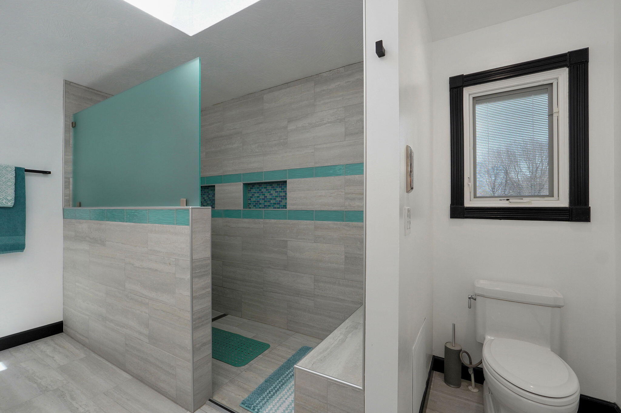 4807 Rolling Hills Drive Property Photo 34