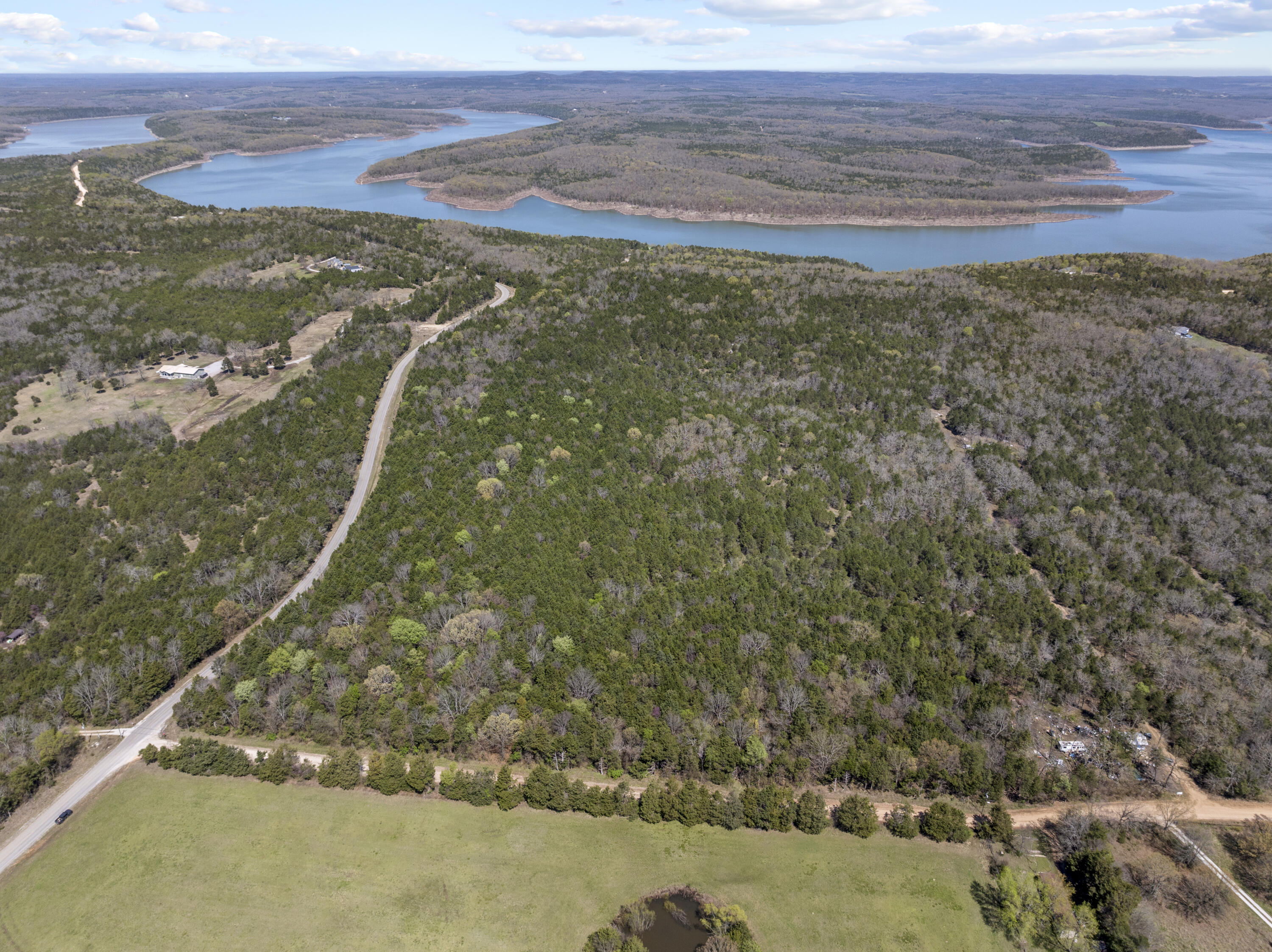 000 Horsehoe Bend Road Property Photo 1