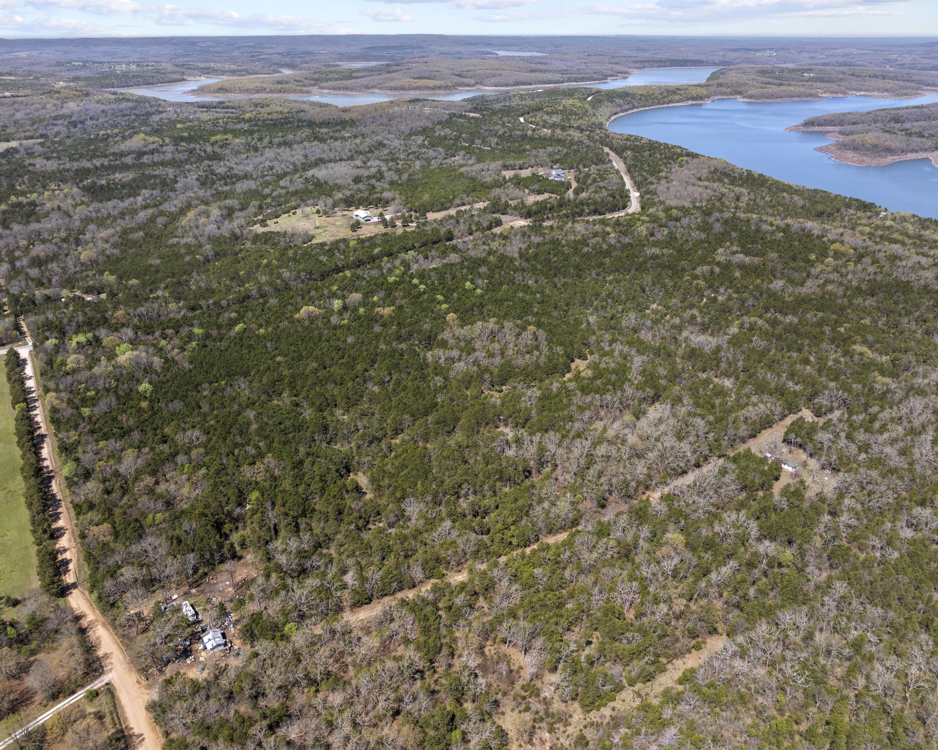 000 Horsehoe Bend Road Property Photo 5
