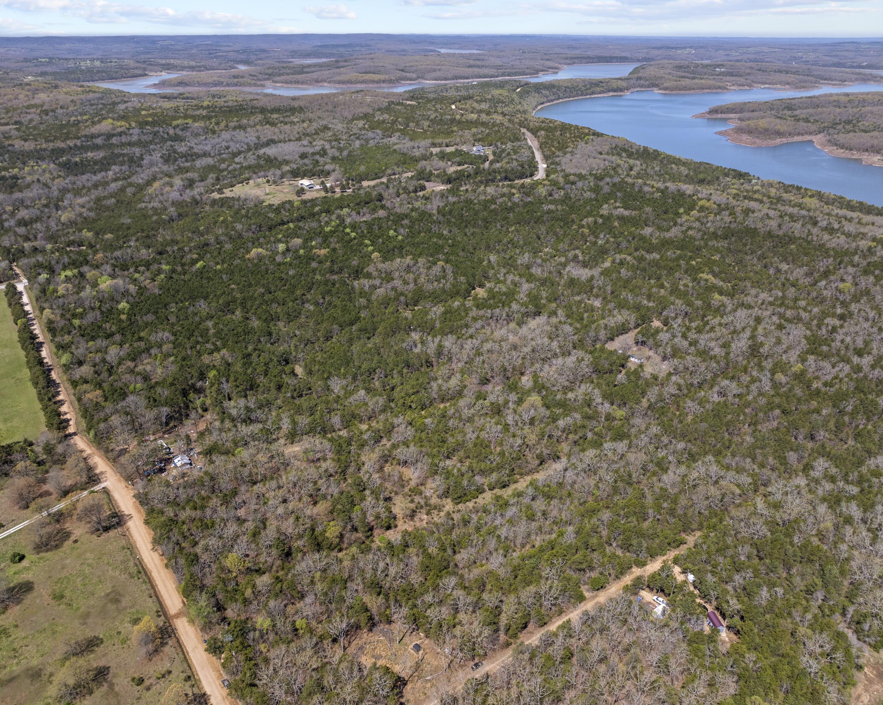 000 Horsehoe Bend Road Property Photo 6