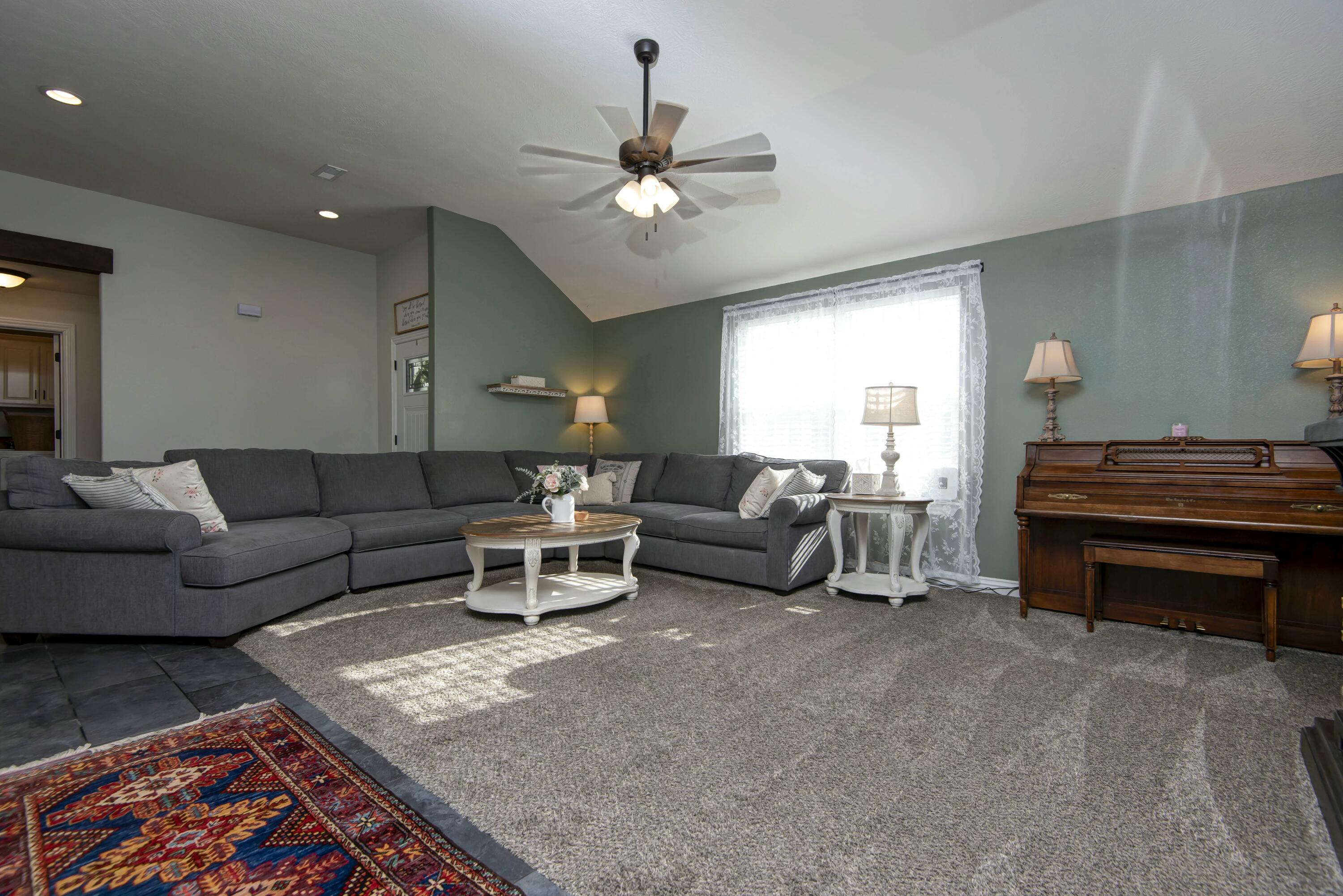 91 Logan Hill Drive Property Photo 4