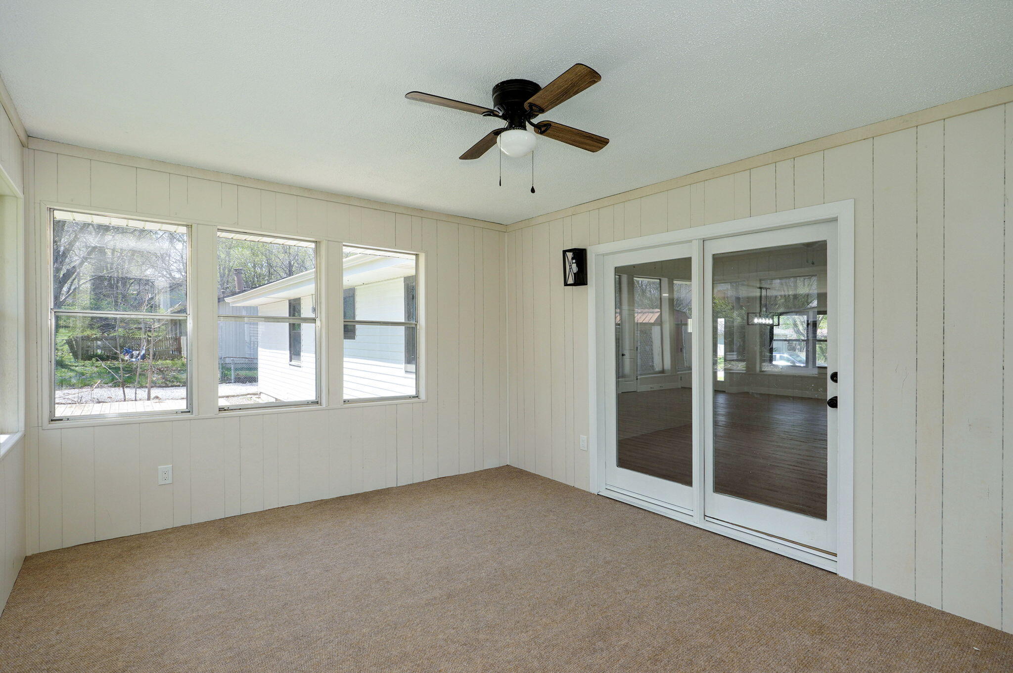 2558 West Village Lane Property Photo 28