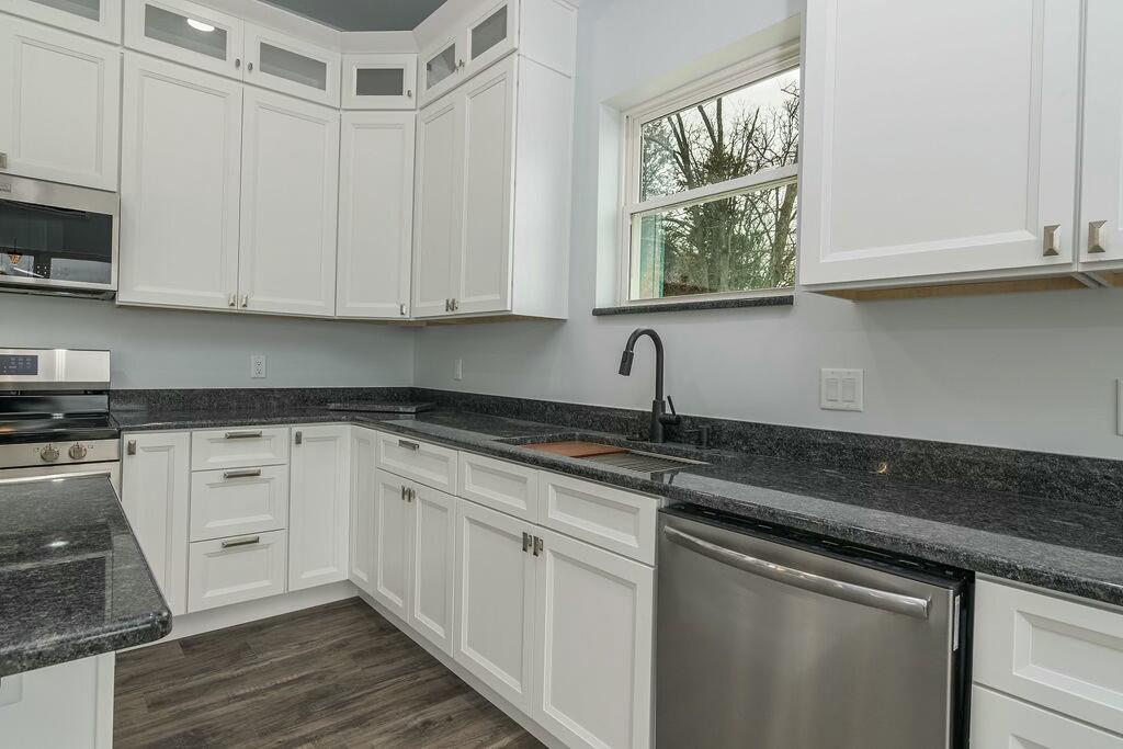 615 Fairsight Road Property Photo 6