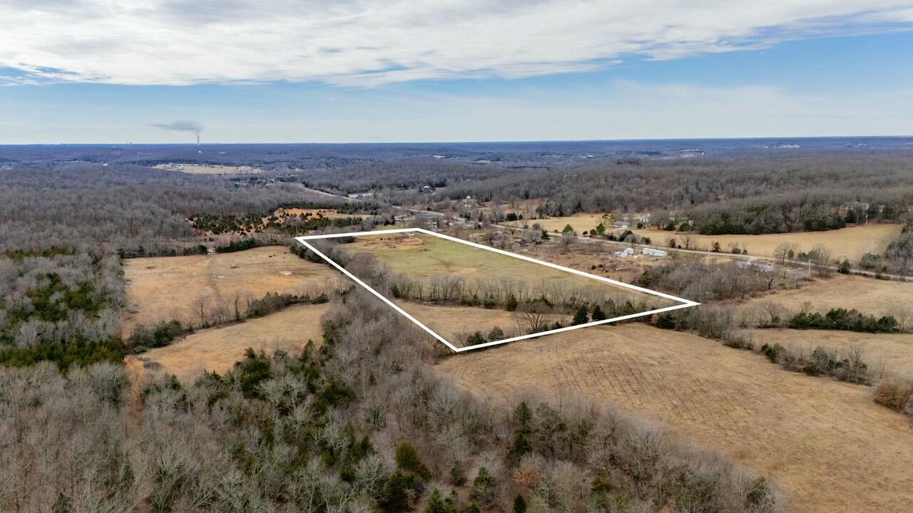 001 Highway H Property Photo 1