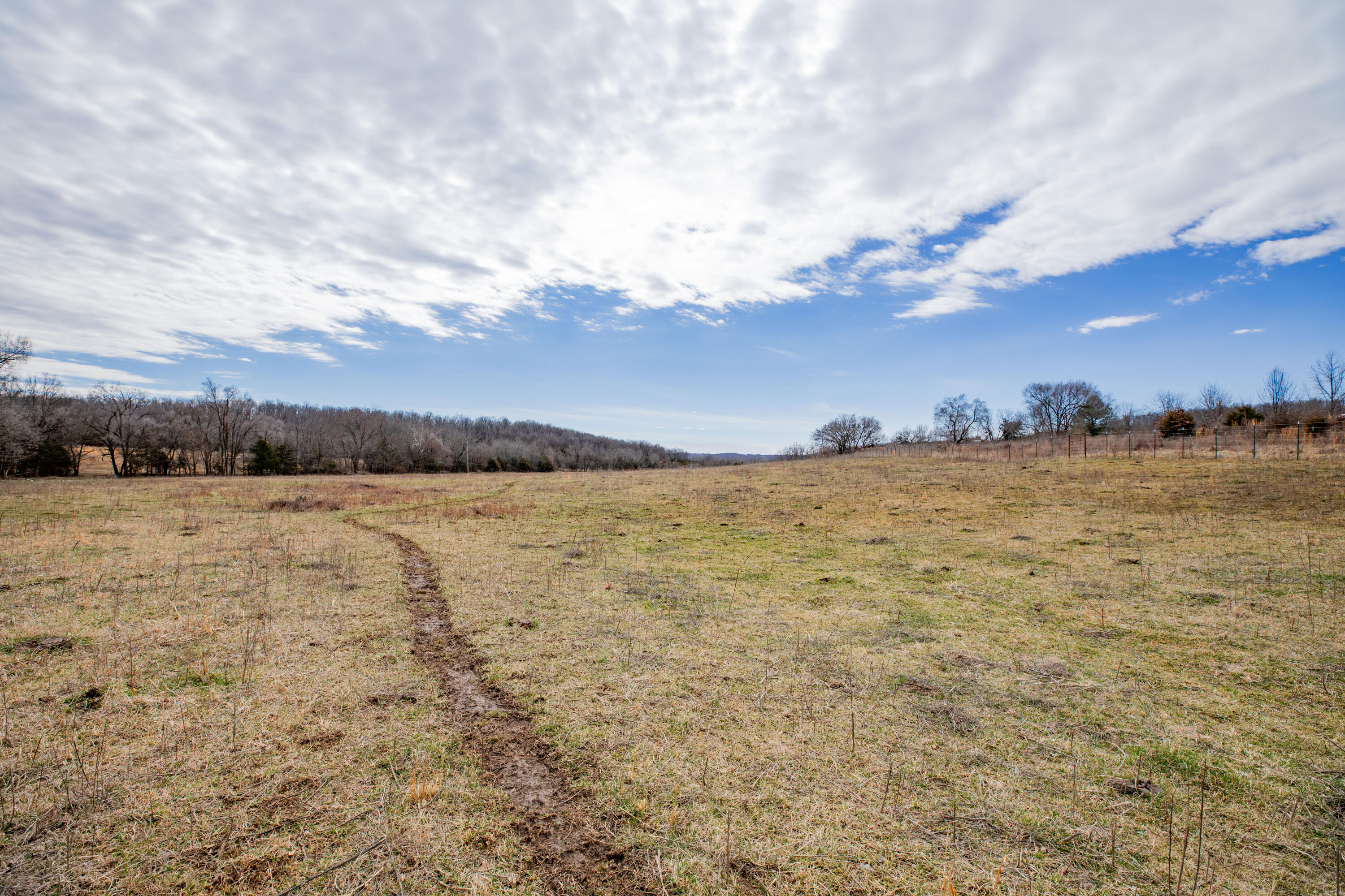 001 Highway H Property Photo 6