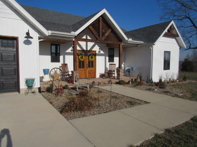 2799 Sparks Road Property Photo 7